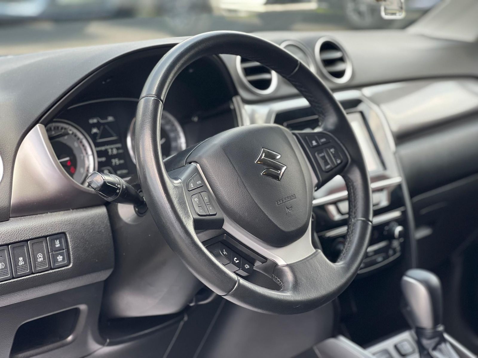 Suzuki Vitara Hybrid - 2021 - Hybrid - foto 10