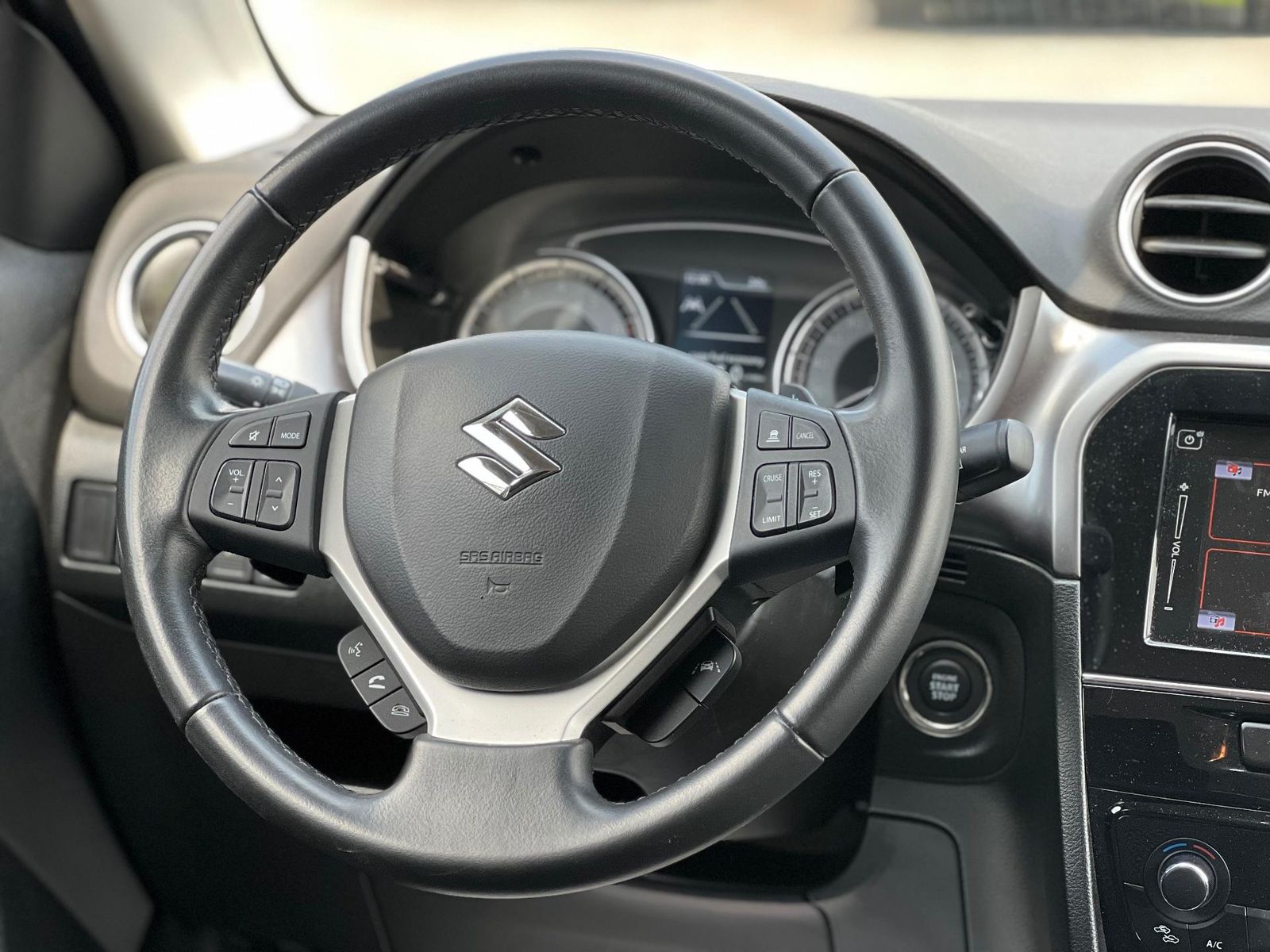 Suzuki Vitara Hybrid - 2021 - Hybrid - foto 15