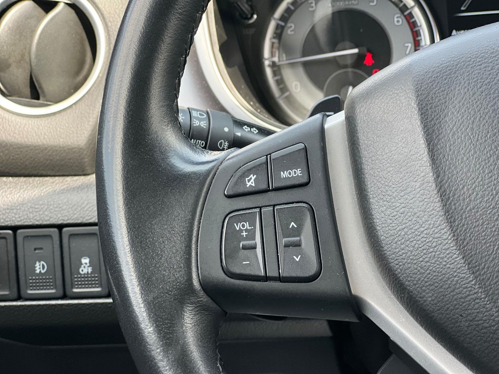 Suzuki Vitara Hybrid - 2021 - Hybrid - foto 19