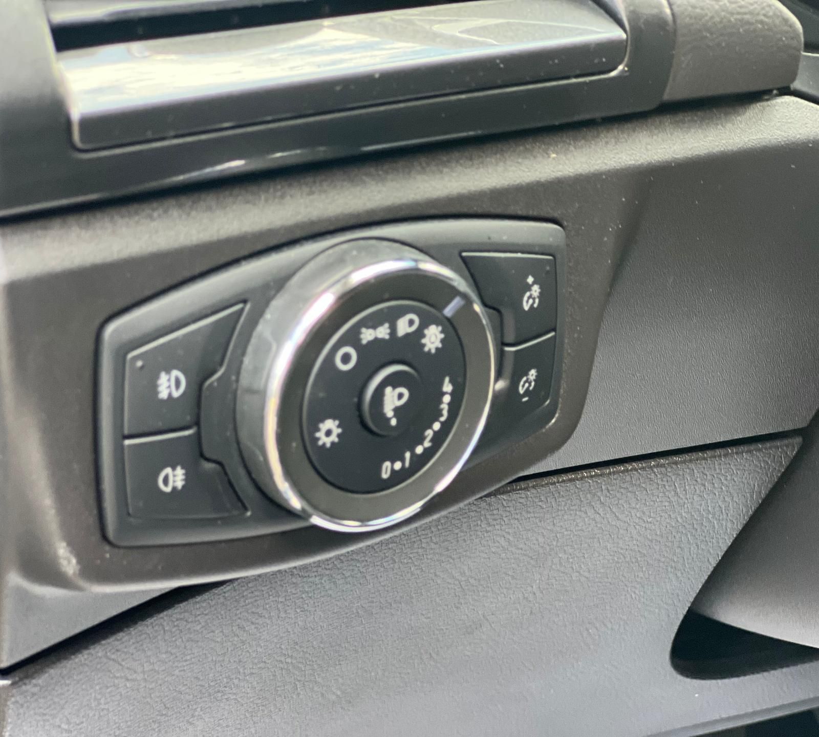 Ford Mondeo Hybrid Titanium 2.0 HEV eCVT - foto 13