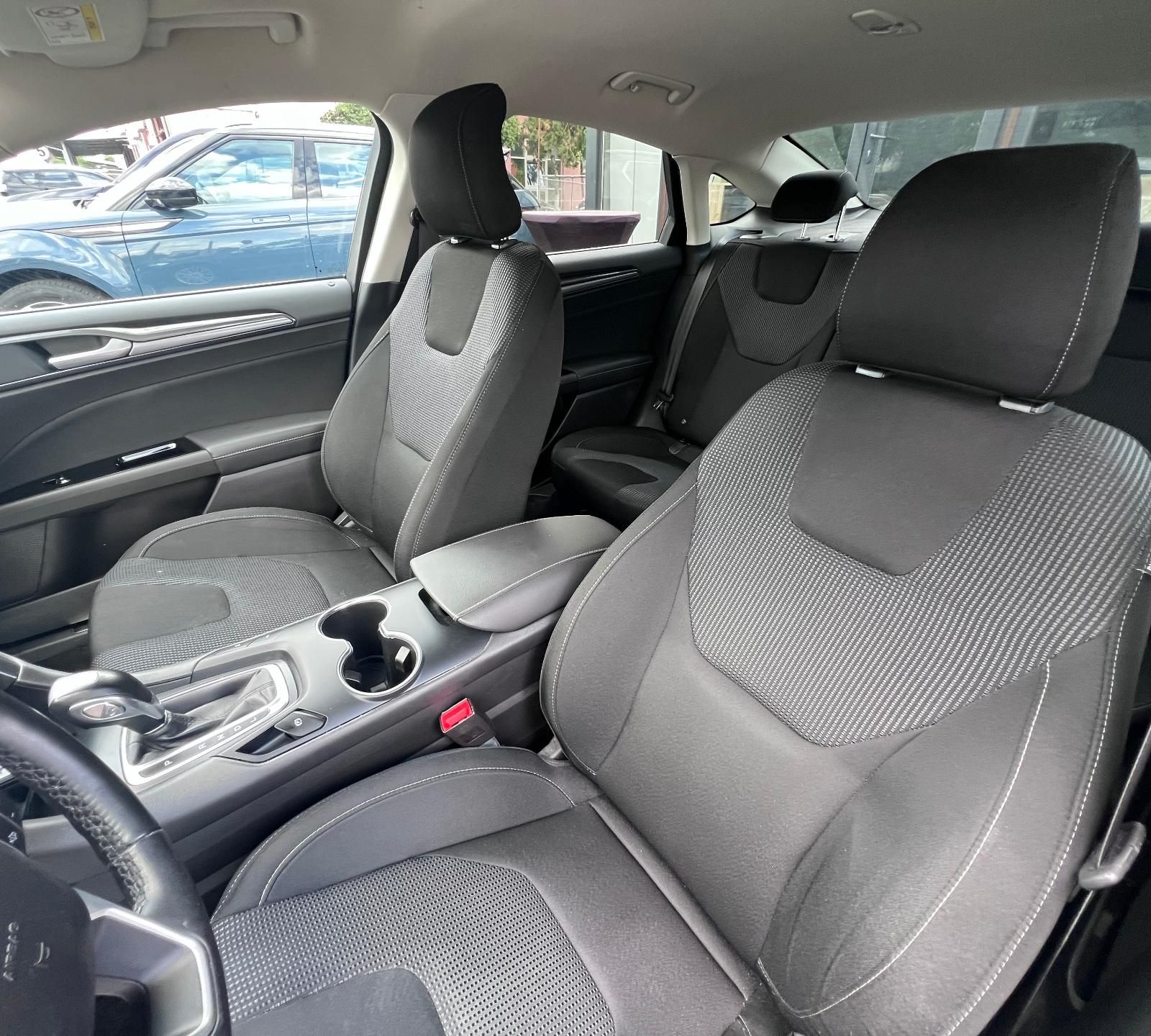 Ford Mondeo Hybrid Titanium 2.0 HEV eCVT - foto 17