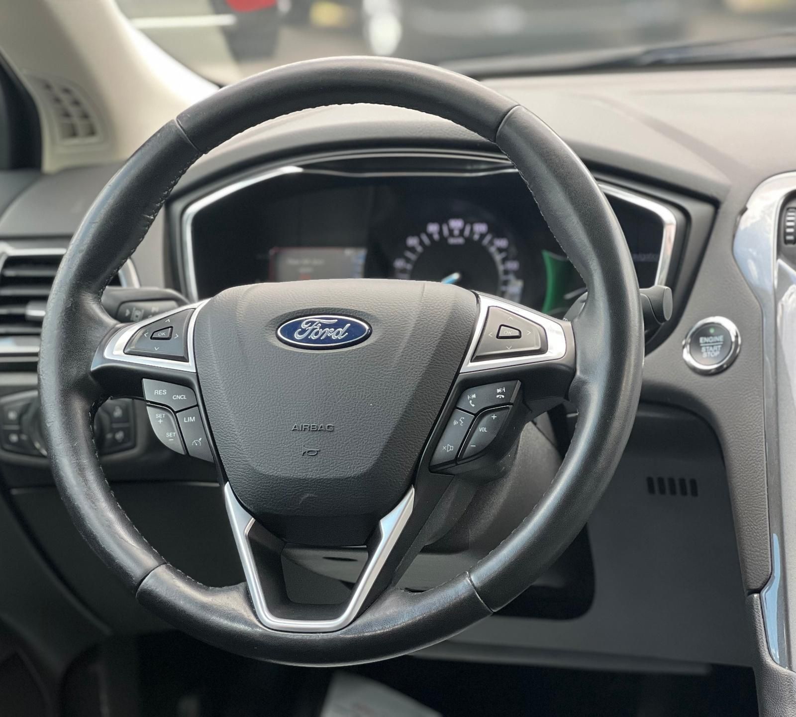 Ford Mondeo Hybrid Titanium 2.0 HEV eCVT - foto 18