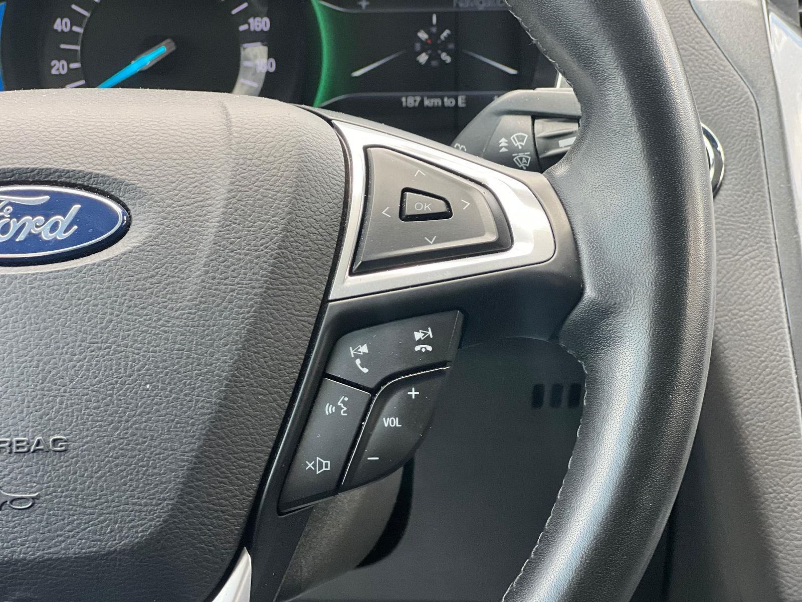 Ford Mondeo 2022 2.0 HEV Titanium - foto 21