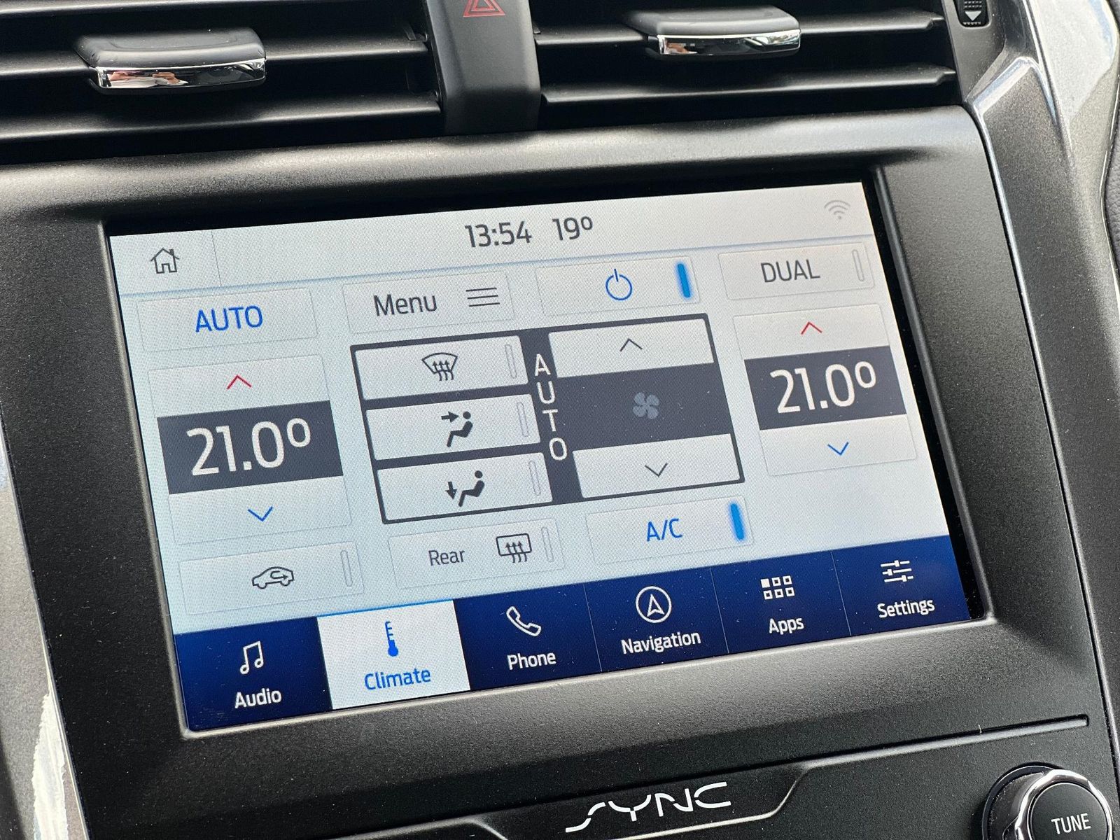 Ford Mondeo 2022 2.0 HEV Titanium - foto 30