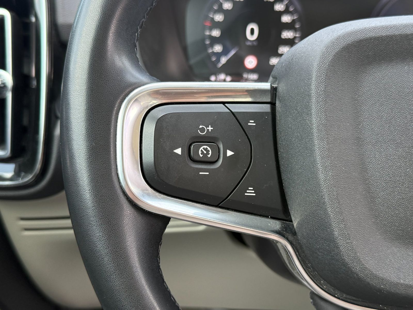 Volvo XC40 2022 Recharge T5 Twin Engine AT7 Inscription Expression - foto 29