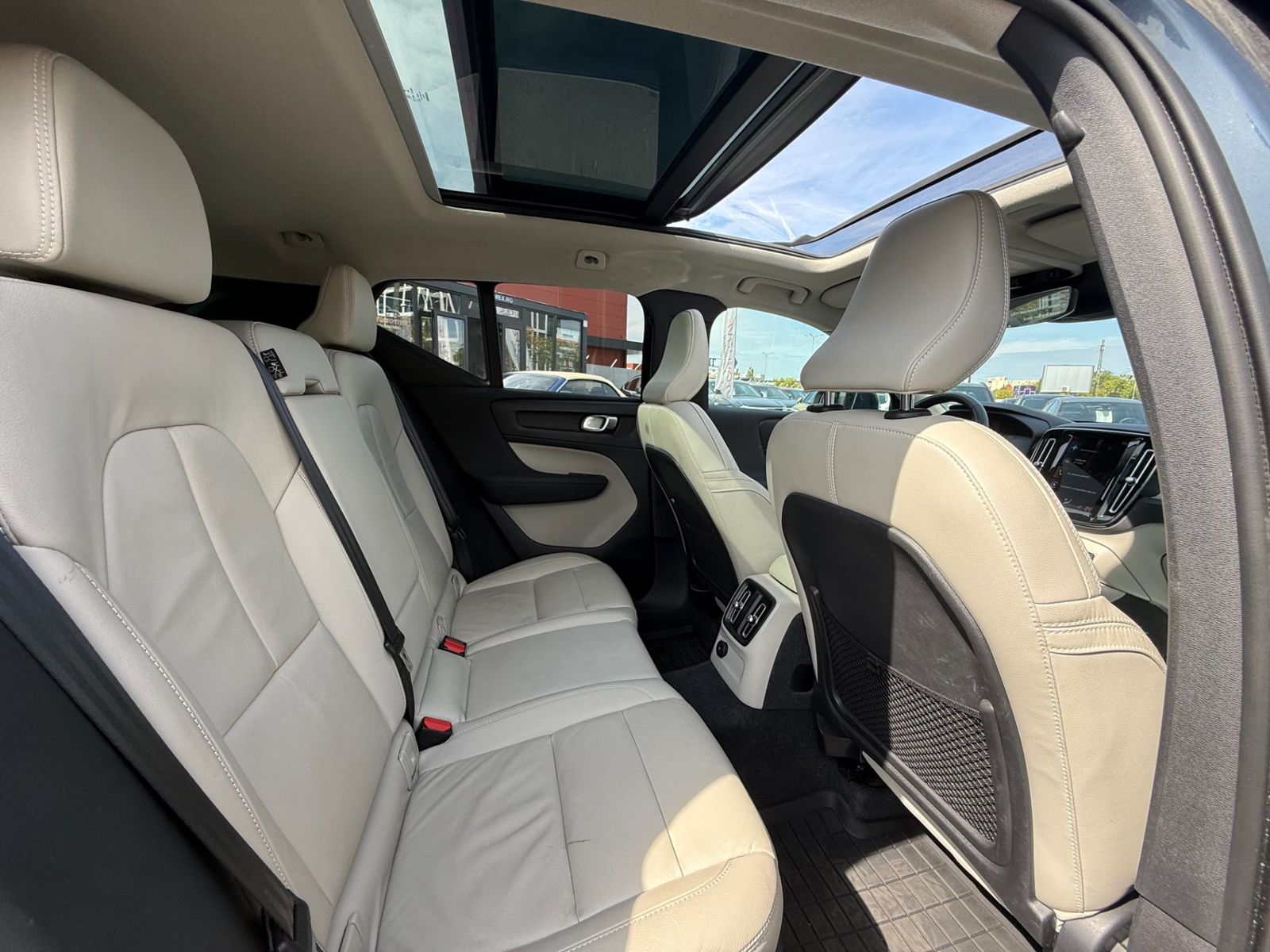 Volvo XC40 2022 Recharge T5 Twin Engine AT7 Inscription Expression - foto 10