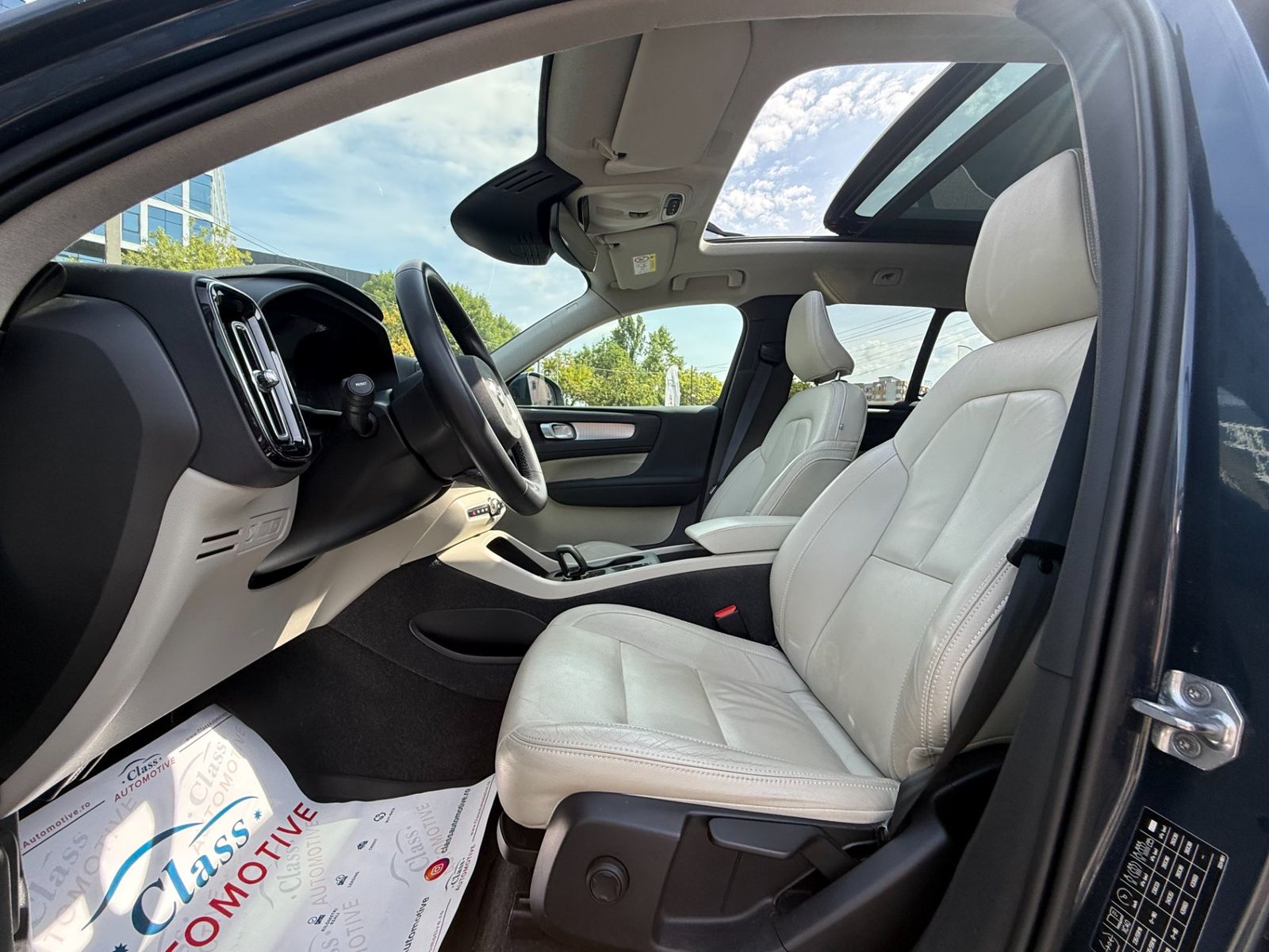 Volvo XC40 2022 Recharge T5 Twin Engine AT7 Inscription Expression - foto 7