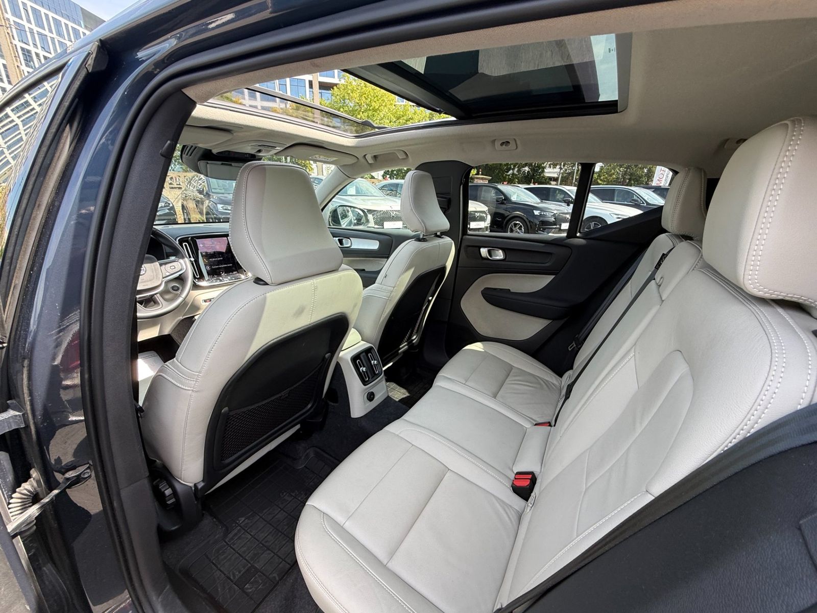 Volvo XC40 2022 Recharge T5 Twin Engine AT7 Inscription Expression - foto 8