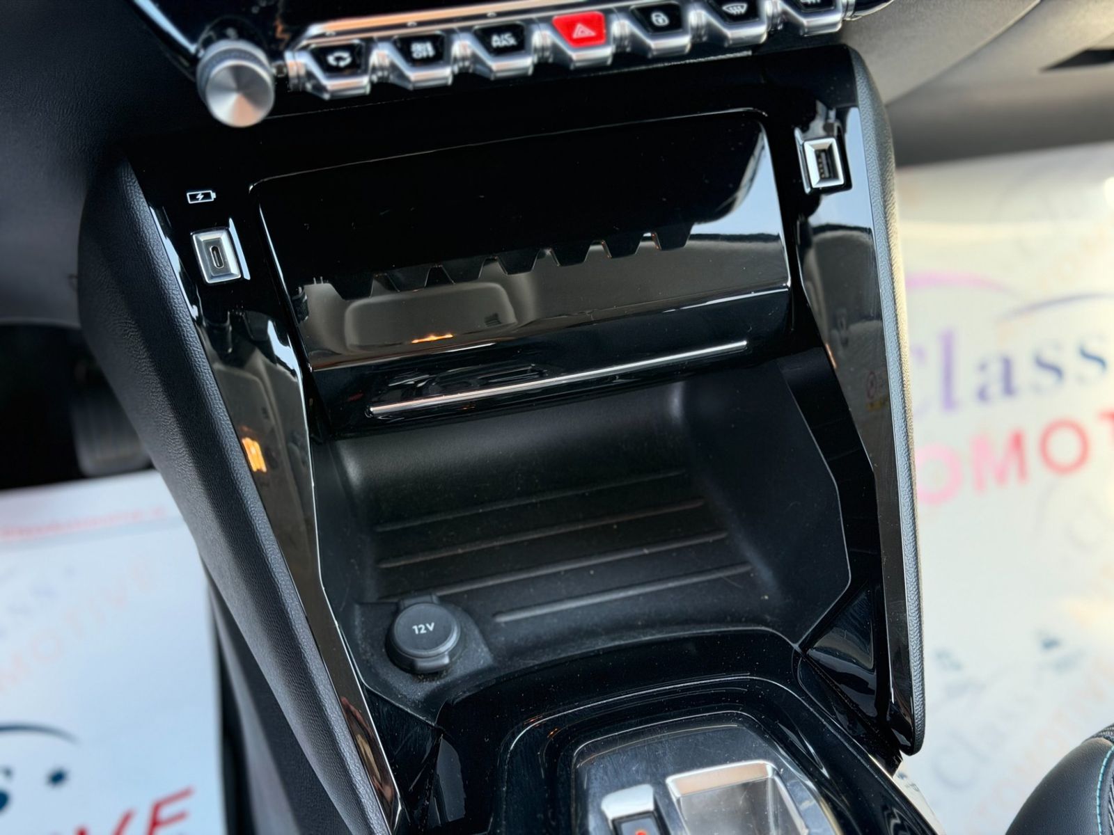 Peugeot 208 2023 1.2 L PureTech STT EAT8 Allure - foto 19