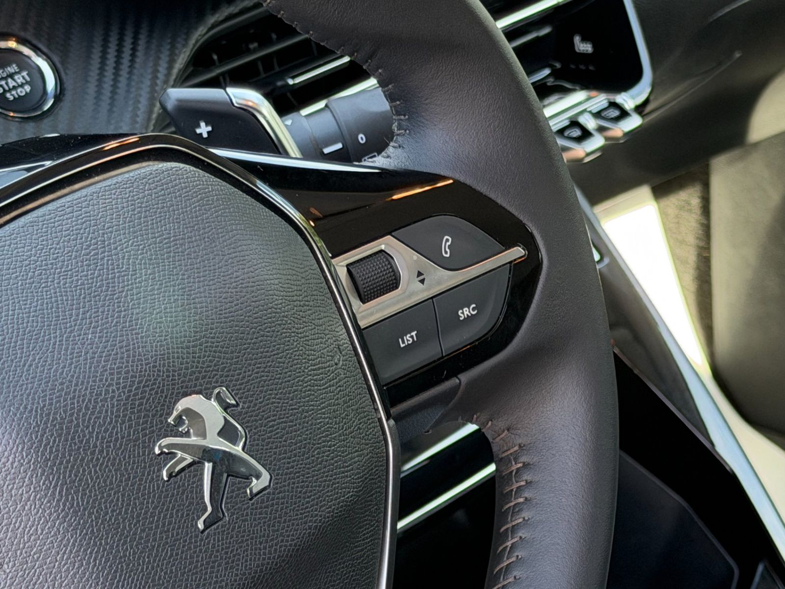 Peugeot 208 2023 1.2 L PureTech STT EAT8 Allure - foto 11