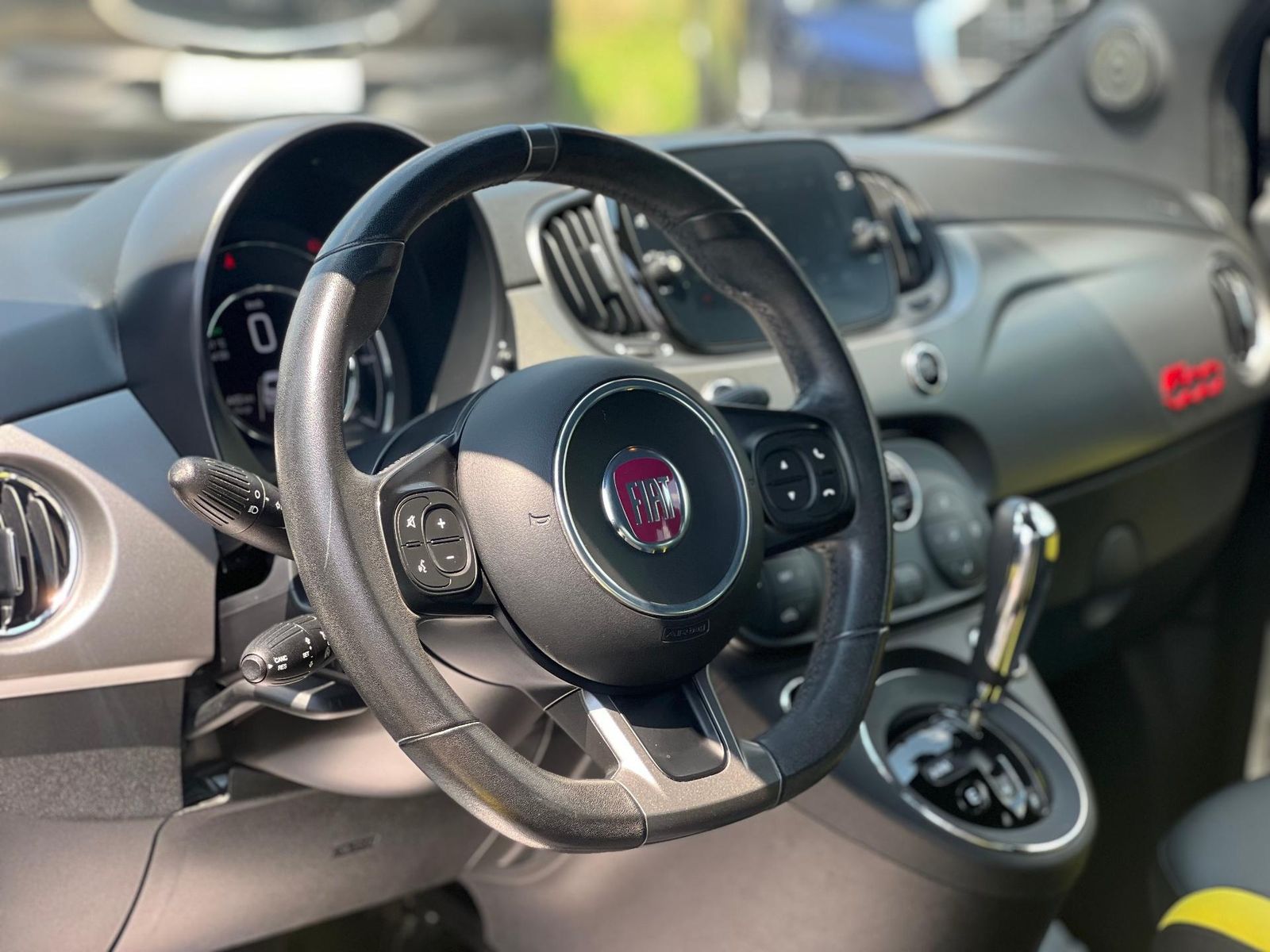 Fiat 500 2019 1.2 Benzină 69 CP - Automat - foto 4