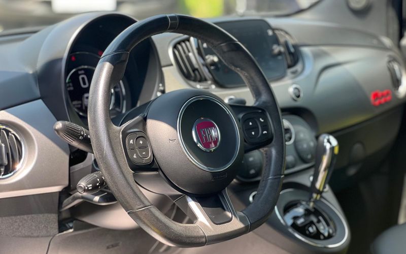 Fiat 500 2019 1.2 Benzină 69 CP - Automat - foto 4