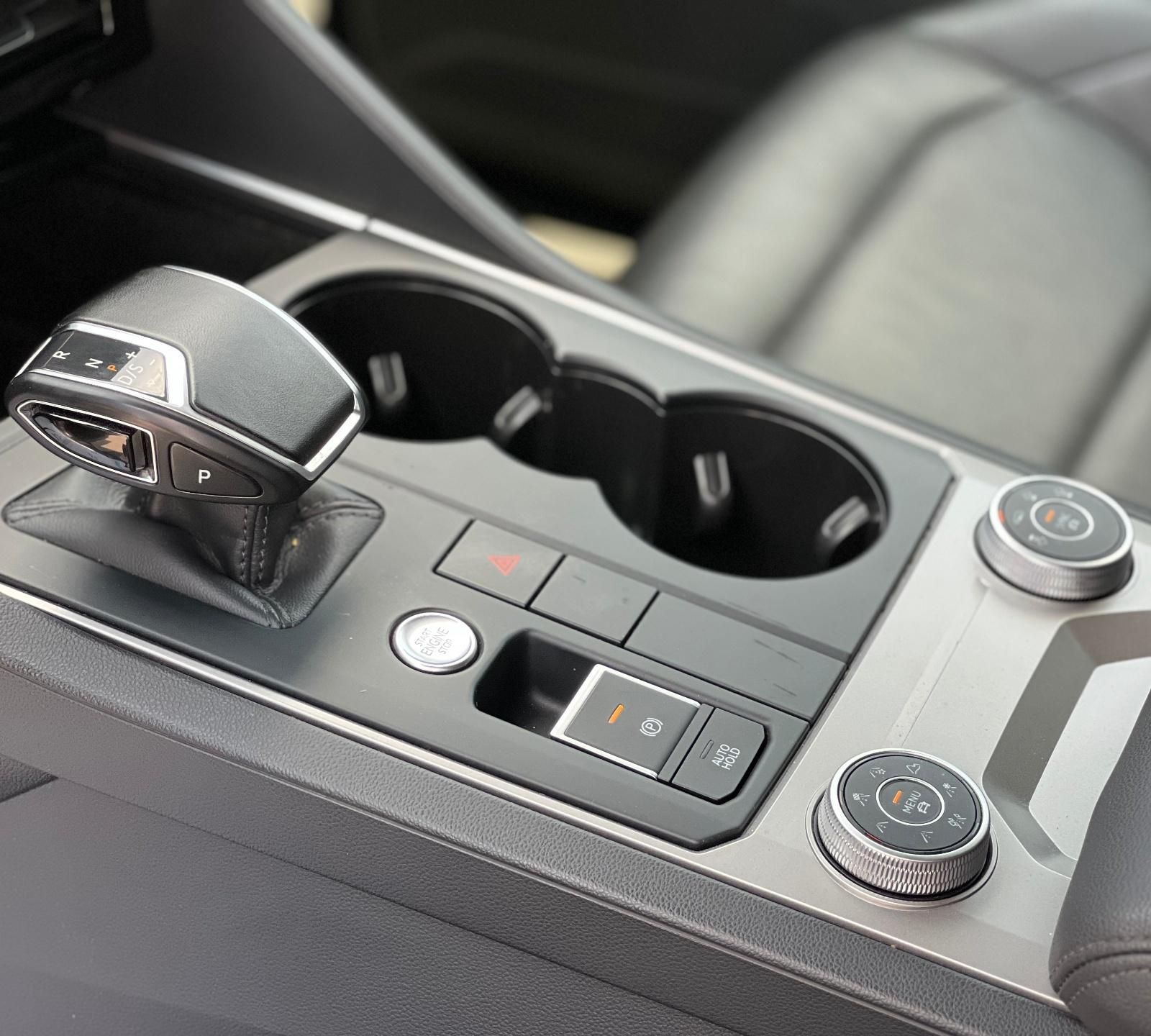 Volkswagen Touareg - V6 - 3.0 - 4motion - 2019 - foto 13