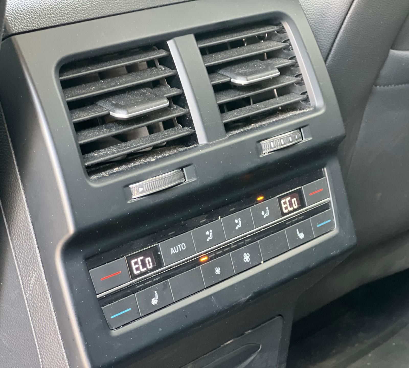 Volkswagen Touareg - V6 - 3.0 - 4motion - 2019 - foto 15