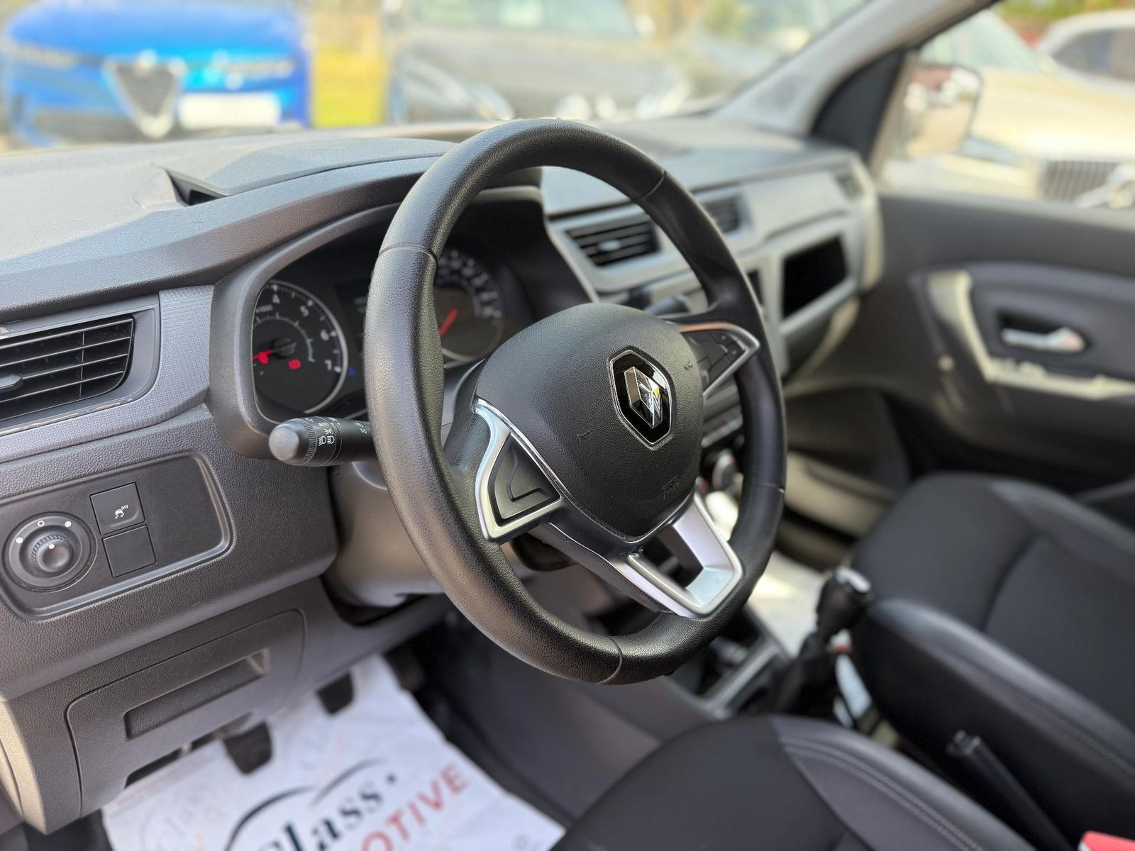 Renault Express 2022 1.5 diesel 75 cp - foto 3
