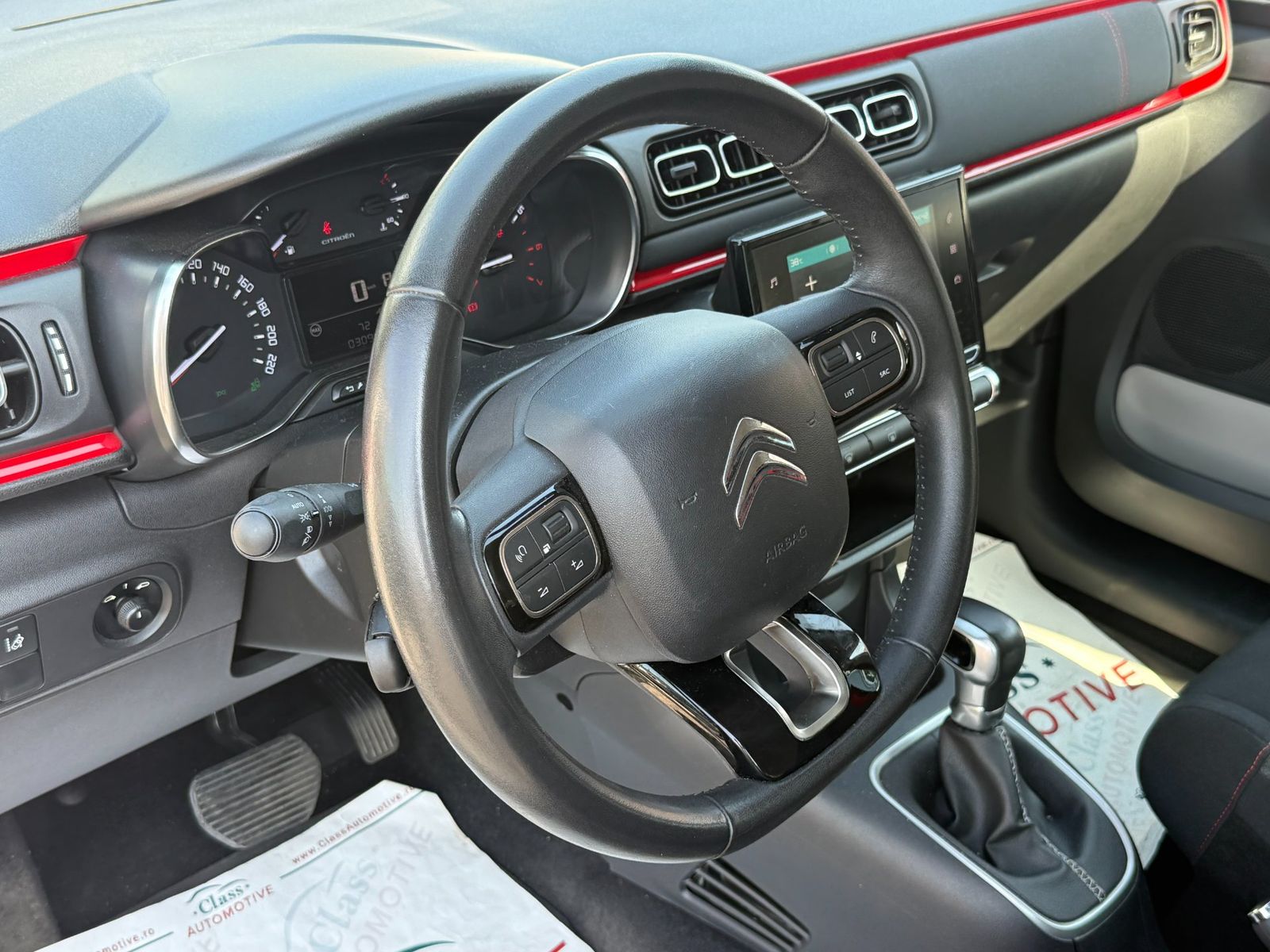 Citroën C3 2018 1.2 PureTech S&S EAT6 Shine - foto 8