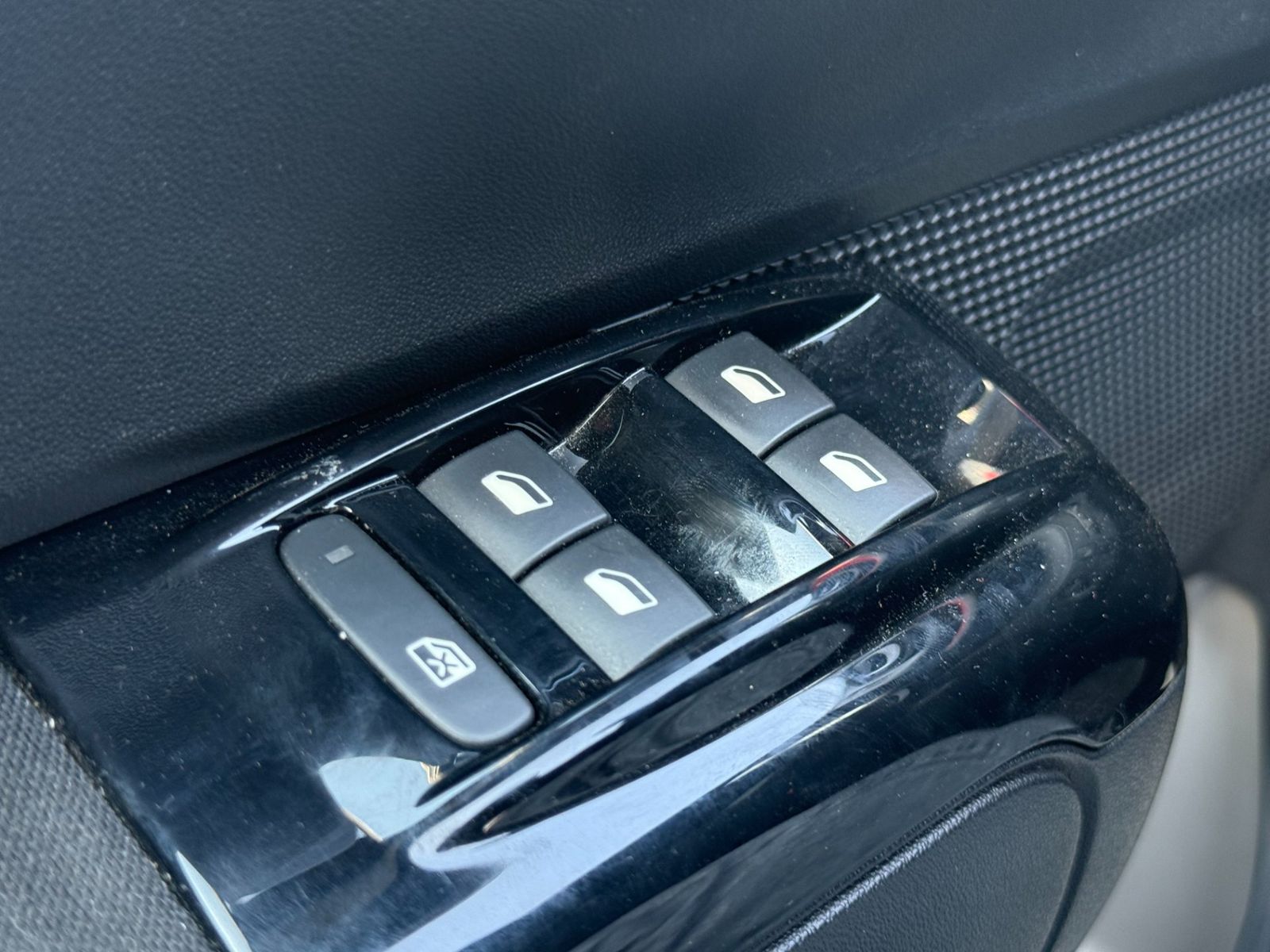 Citroën C3 2018 1.2 PureTech S&S EAT6 Shine - foto 24