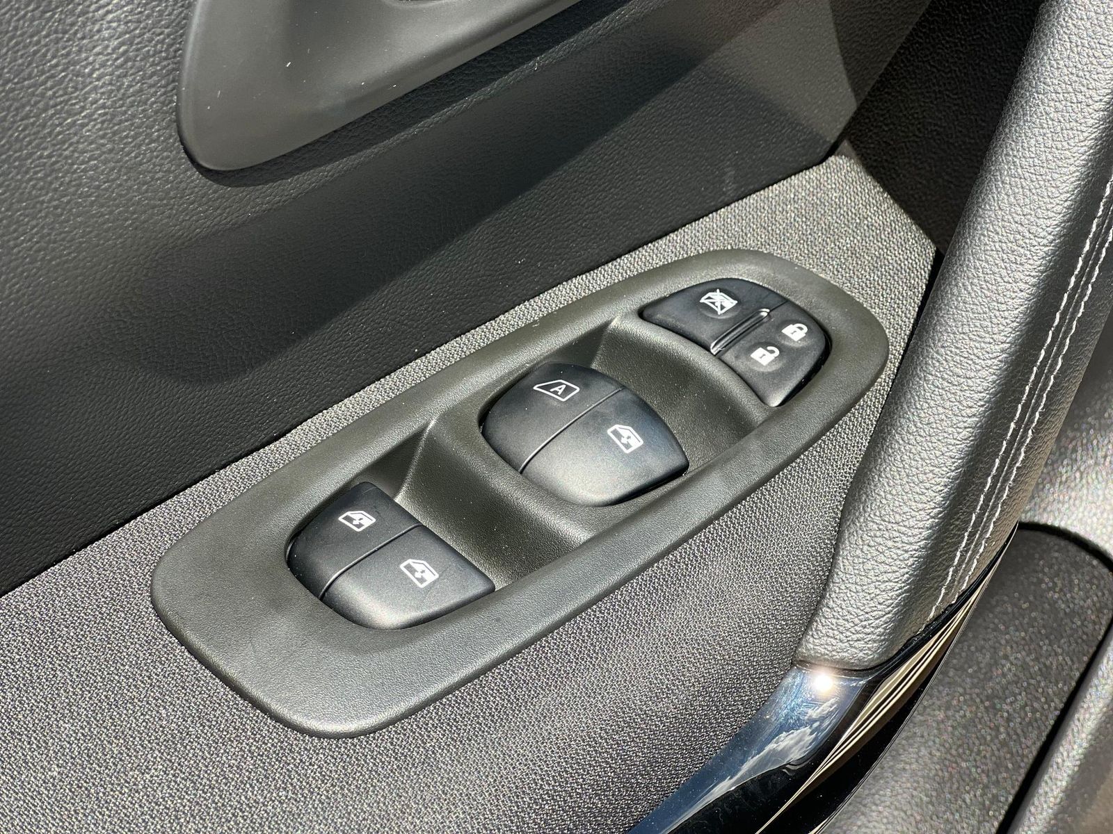 Renault Kadjar 1.2 - AUTOMAT EDC - 130 CP - 2018 - foto 9