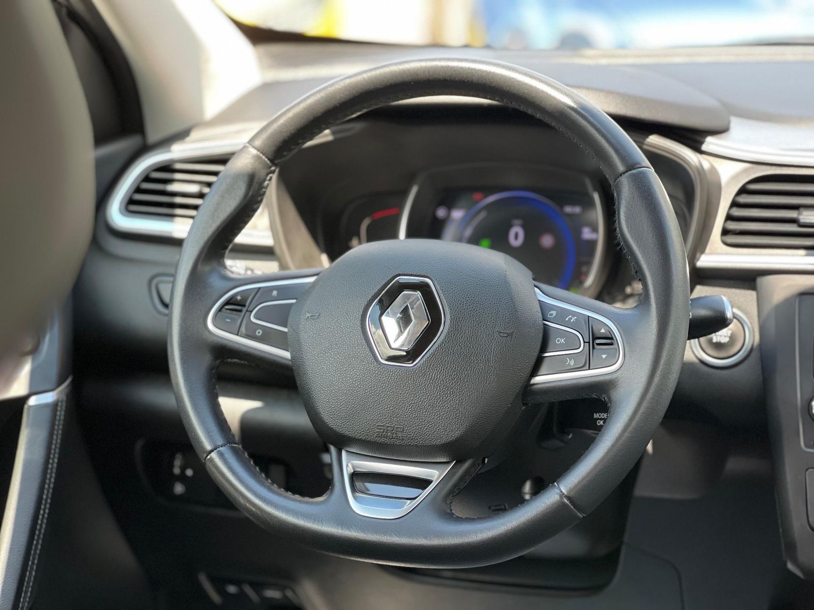 Renault Kadjar 1.2 - AUTOMAT EDC - 130 CP - 2018 - foto 17