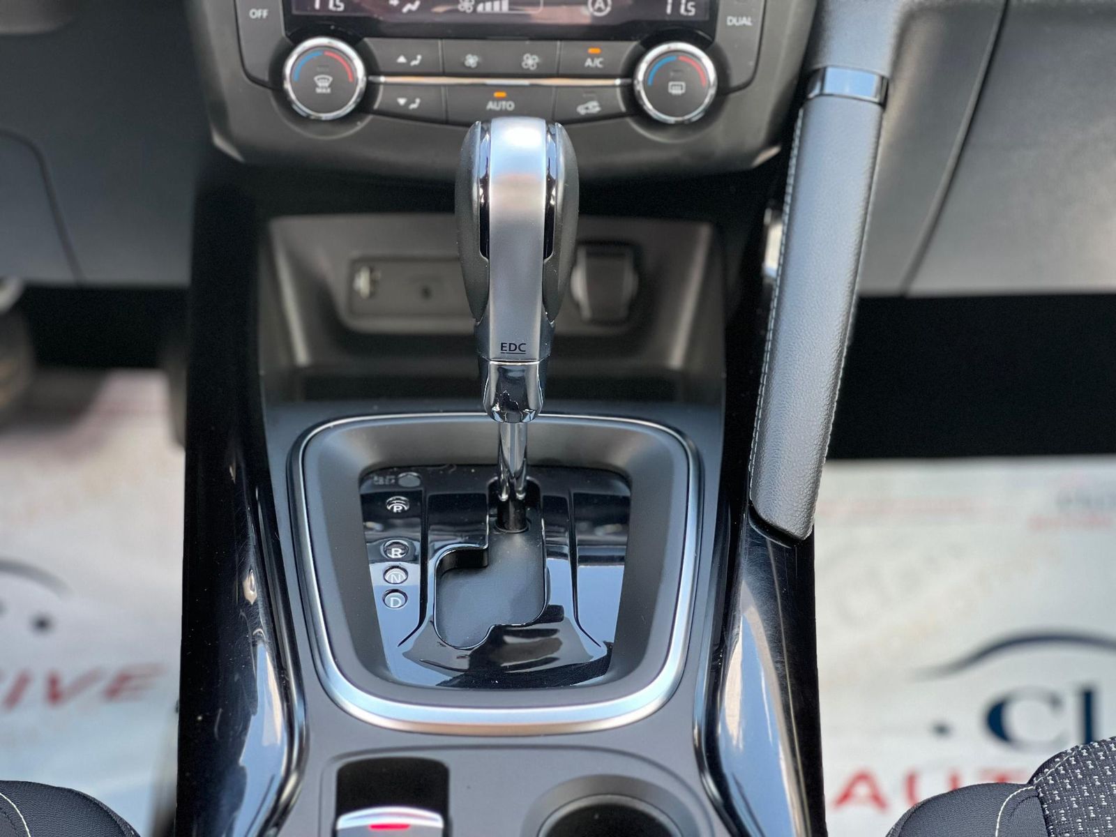Renault Kadjar 1.2 - AUTOMAT EDC - 130 CP - 2018 - foto 19