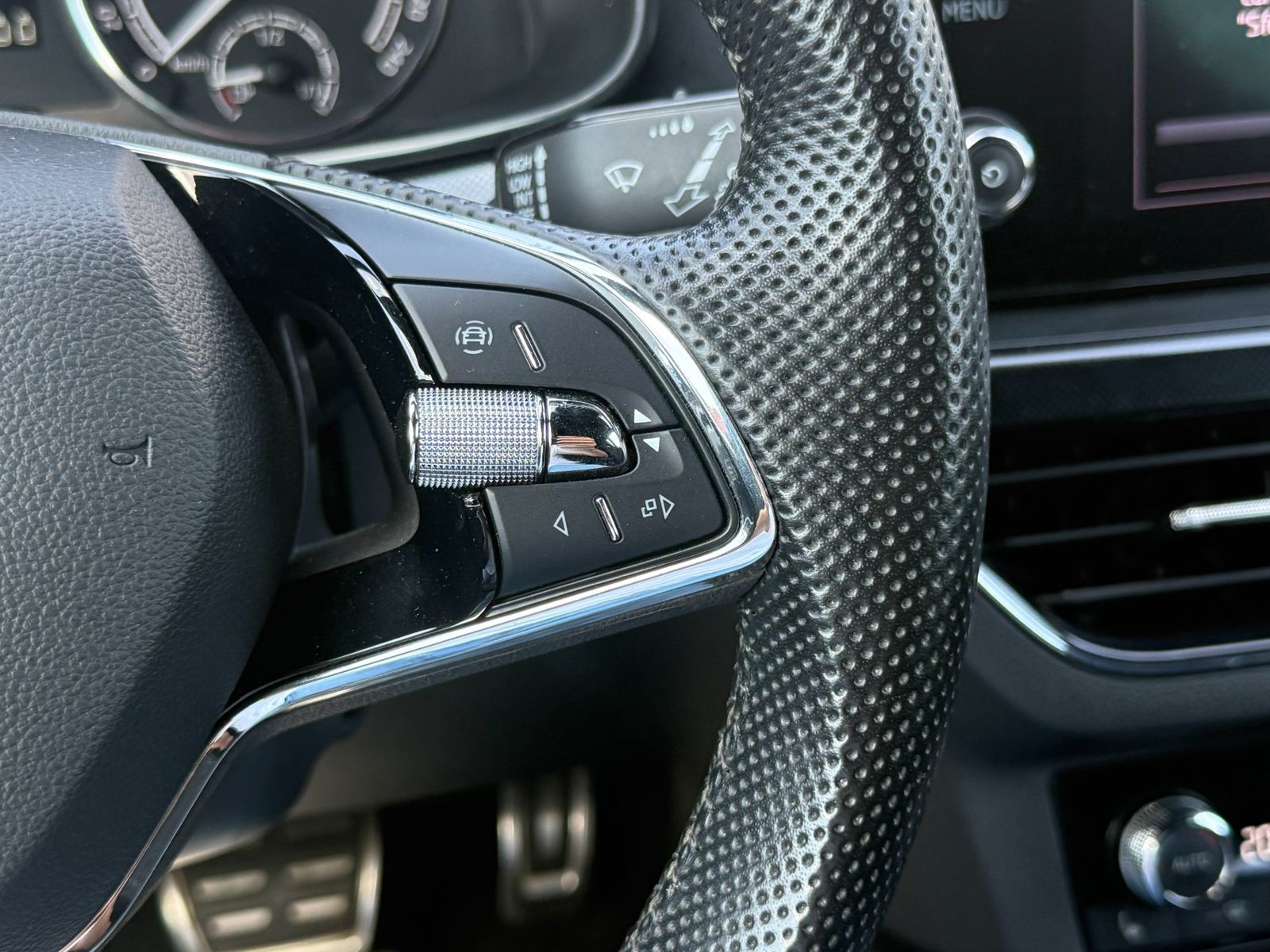 Skoda Kamiq 2021 1.0 TSI DSG Style - foto 20