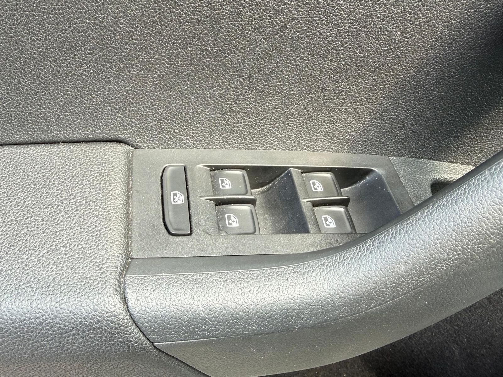 Skoda Octavia Combi Style 1.6 Tdi DSG - foto 16