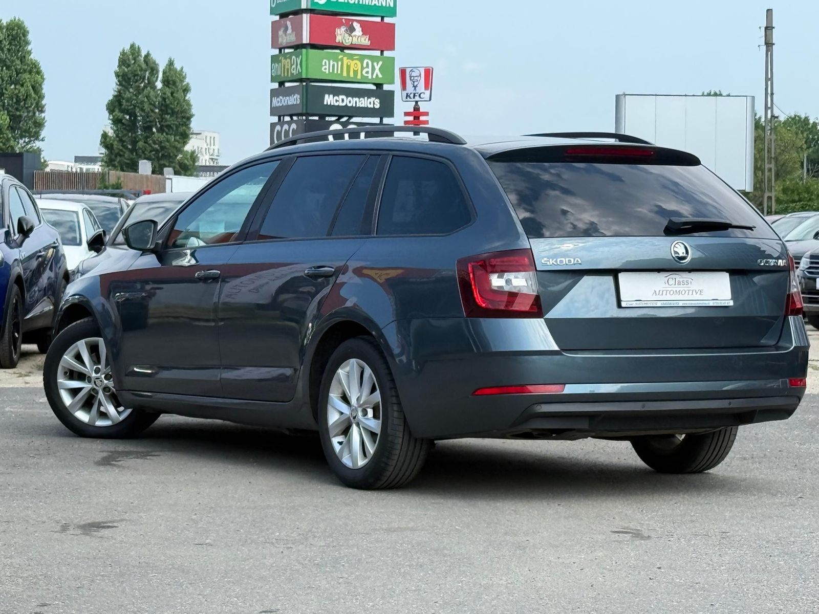Skoda Octavia Combi Style 1.6 Tdi DSG - foto 26