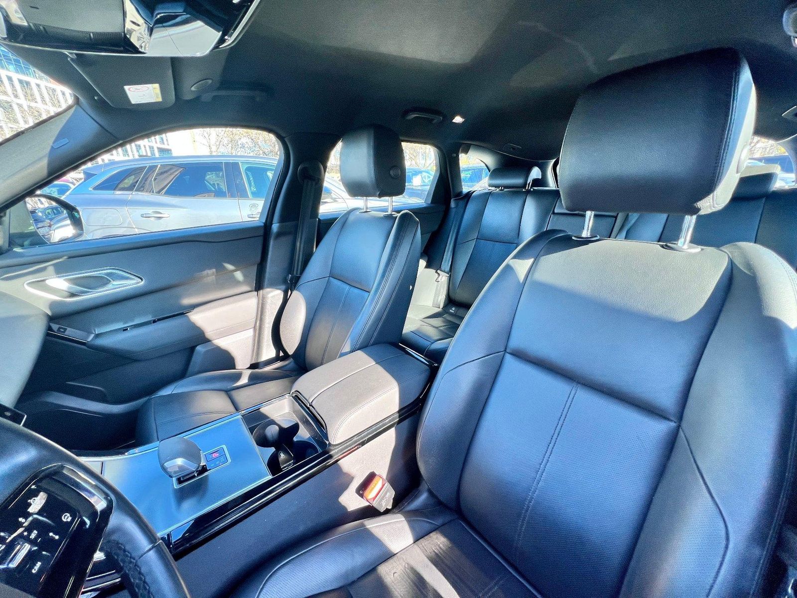 Land Rover Range Rover Velar 2023 2.0 D200 MHEV Dynamic SE - foto 12