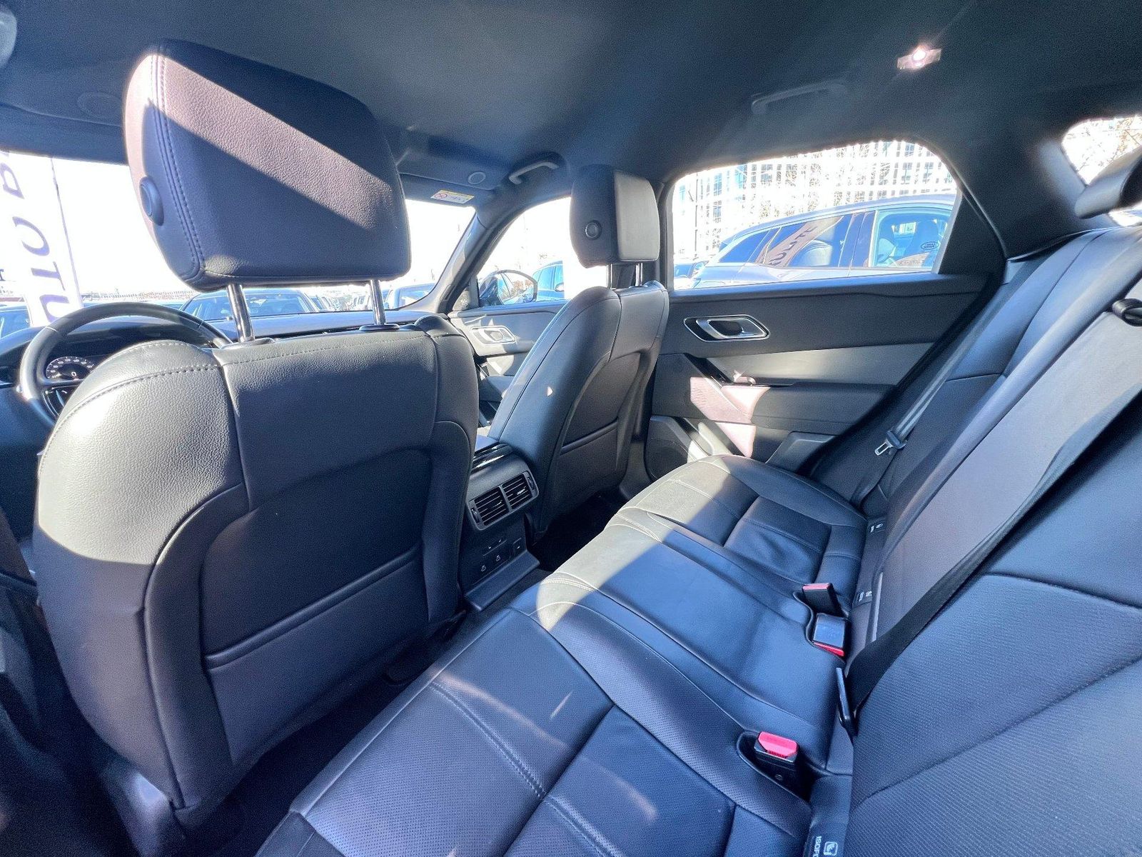 Land Rover Range Rover Velar 2023 2.0 D200 MHEV Dynamic SE - foto 13