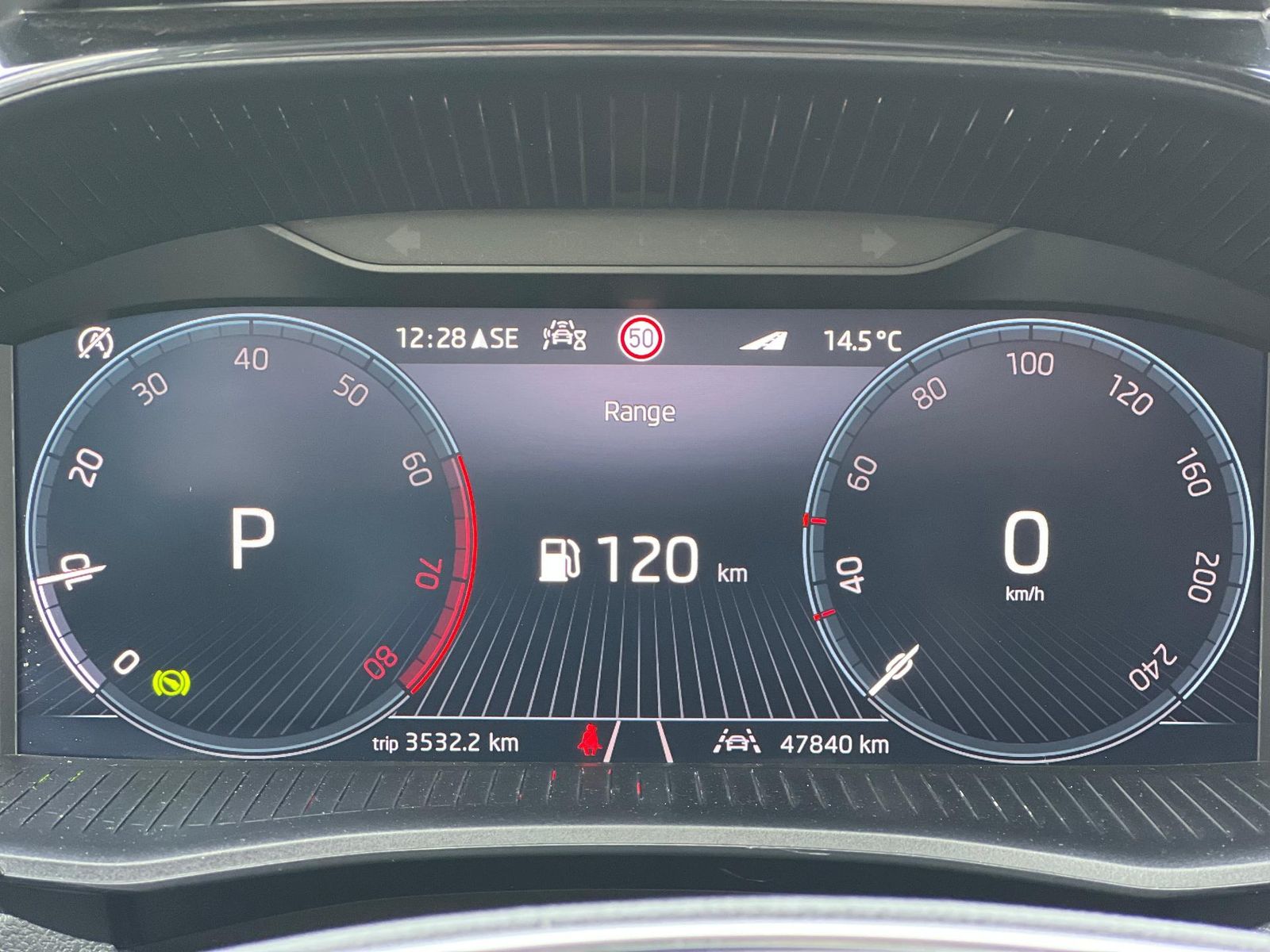 Skoda Fabia - 2024 - DSG - foto 19