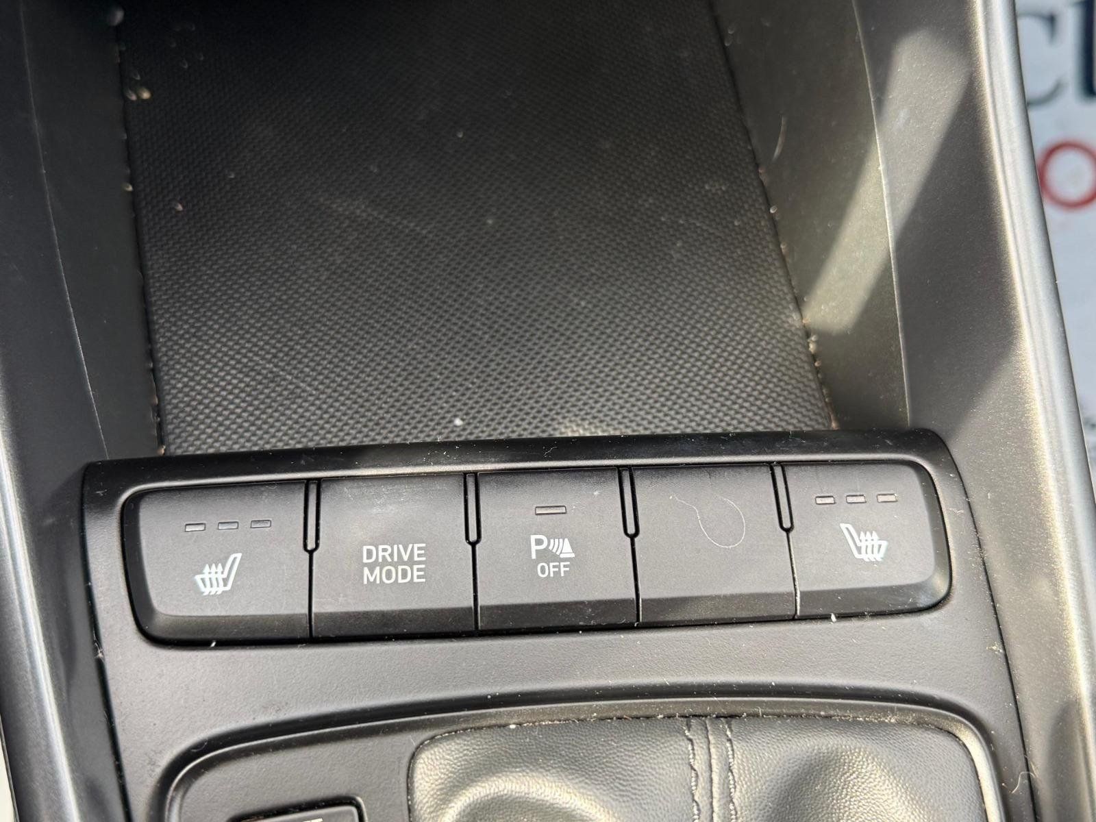 Hyundai i20 2021 1.0 l T-GDi 100CP 7DCT 5DR Led Line - foto 15