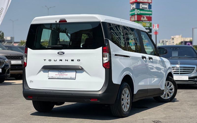 Ford Tourneo Courier 2024 Ford Tourneo Courier 1.0 EcoBoost 125 CP Titanium - foto 4