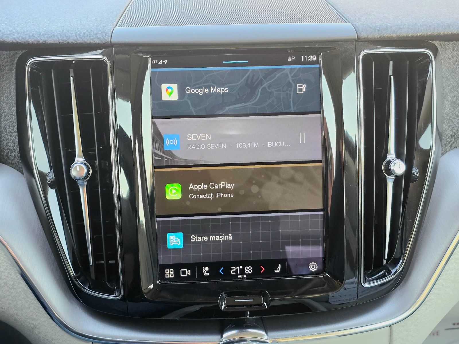 Volvo XC60 2021 - foto 17