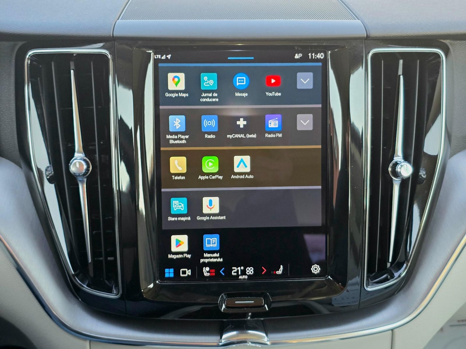 Volvo XC60 2021 - foto 18