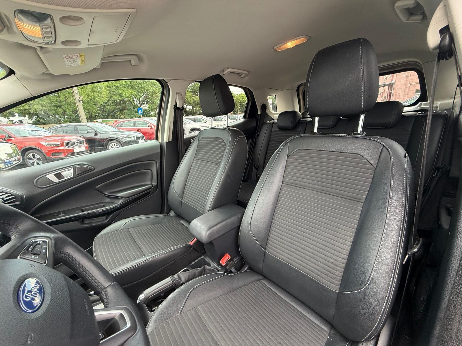Ford EcoSport 1.0 Ecoboost Titanium 125 CP - Cutie AUTOMATA - foto 14