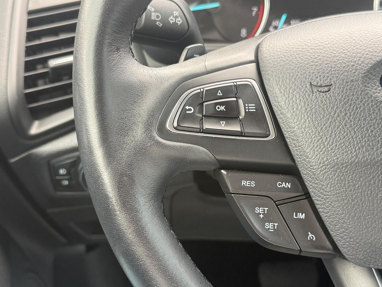 Ford EcoSport 1.0 Ecoboost Titanium 125 CP - Cutie AUTOMATA - foto 23
