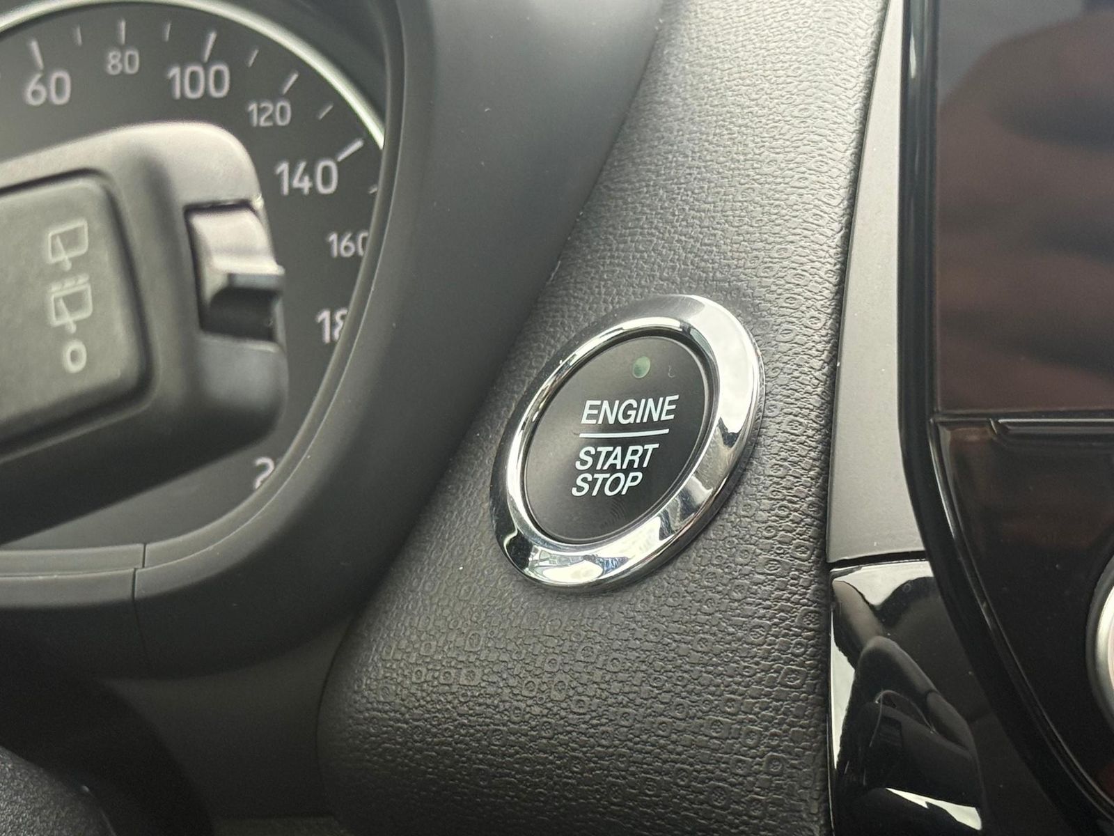 Ford EcoSport 1.0 Ecoboost Titanium 125 CP - Cutie AUTOMATA - foto 26