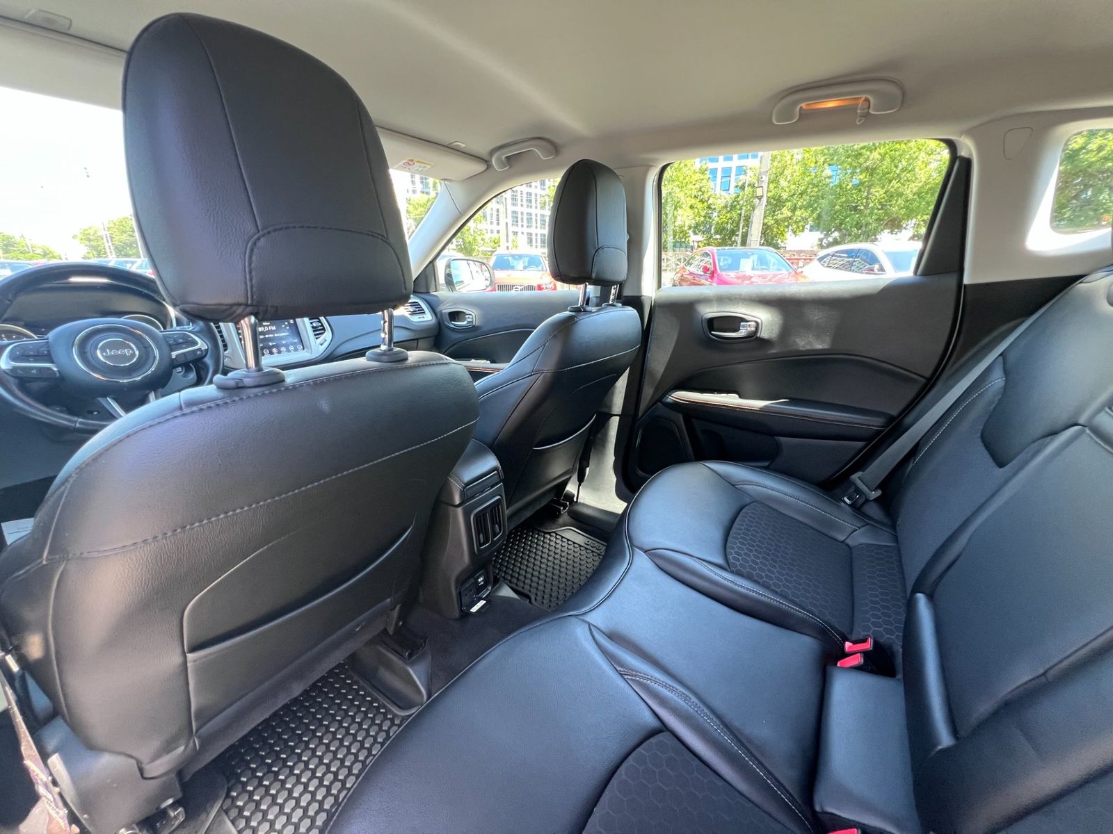 Jeep Compass 2020 - foto 16