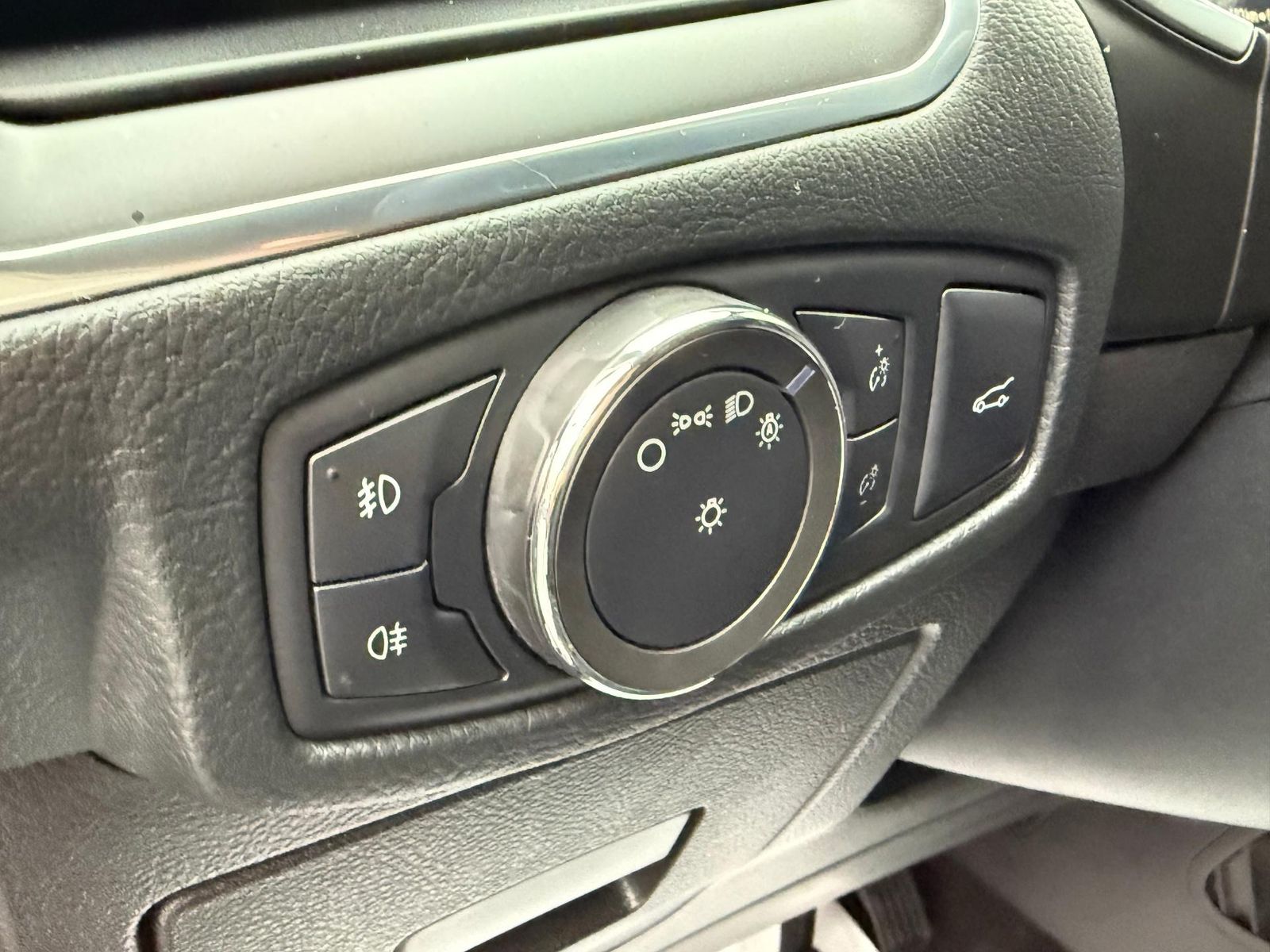 Ford Galaxy 2015 2.0 TDCi Powershift Titanium - foto 11