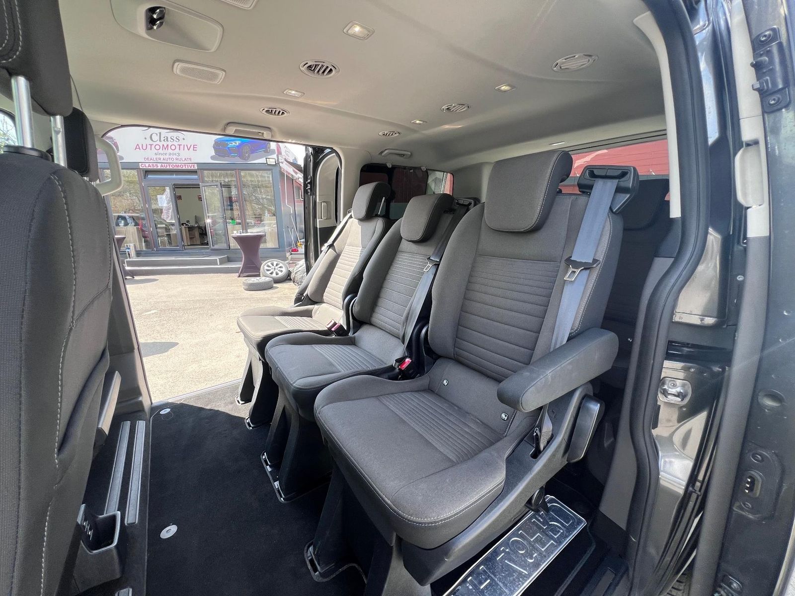 Ford Tourneo Custom 7+1 - GARANTIE FORD 2027 - foto 10