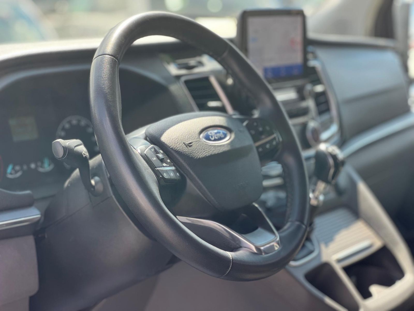 Ford Tourneo Custom 7+1 - GARANTIE FORD 2027 - foto 12