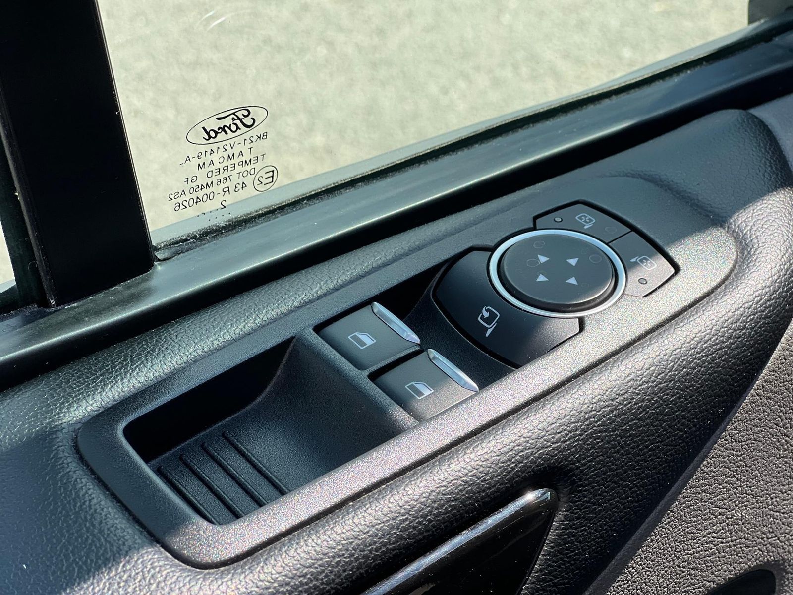Ford Tourneo Custom 7+1 - GARANTIE FORD 2027 - foto 13