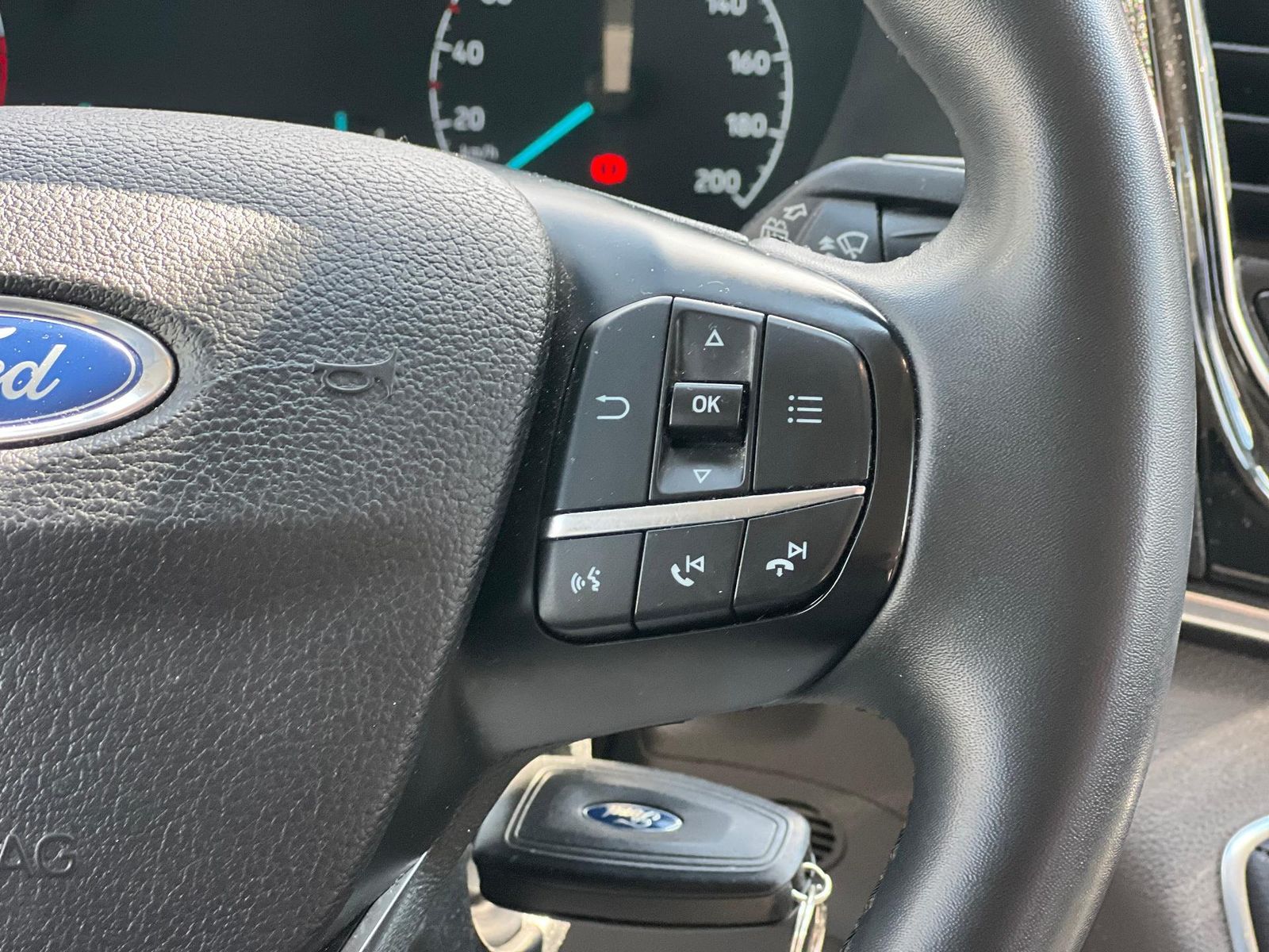 Ford Tourneo Custom 7+1 - GARANTIE FORD 2027 - foto 18