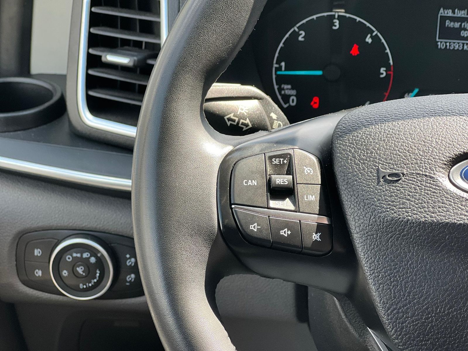 Ford Tourneo Custom 7+1 - GARANTIE FORD 2027 - foto 19