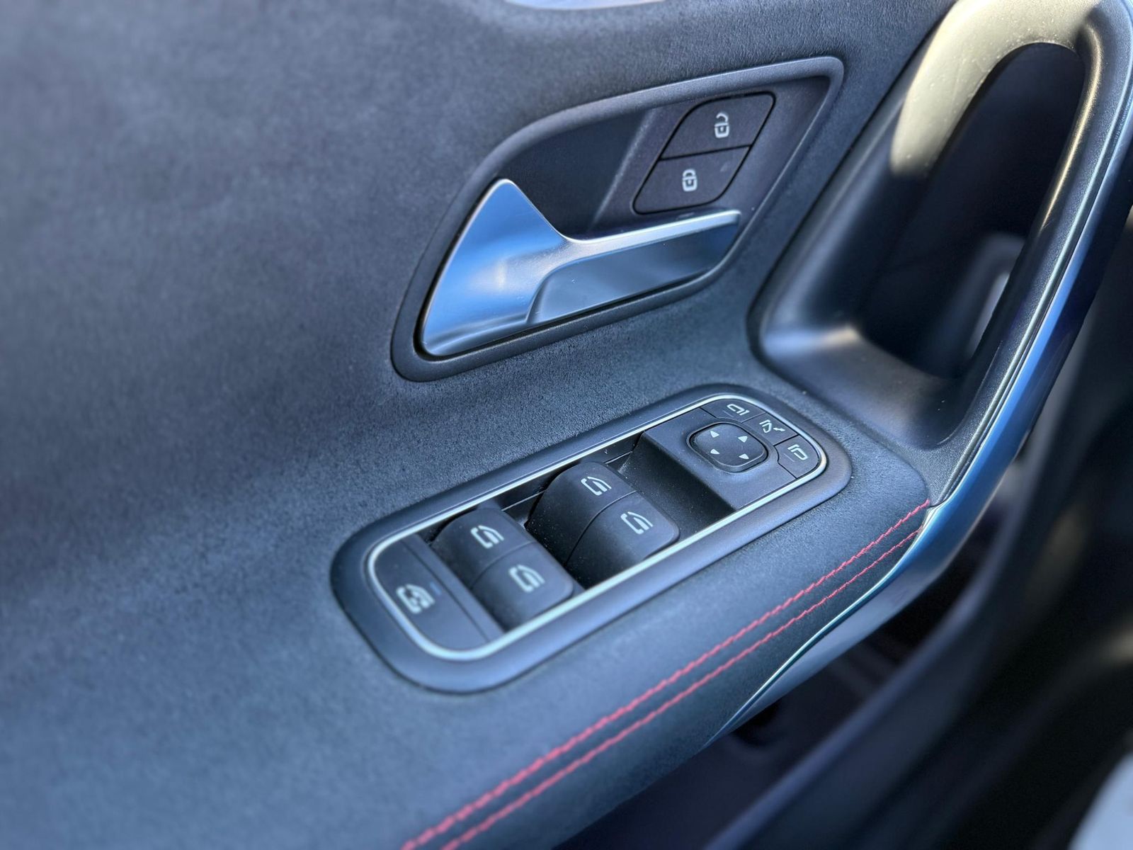 Mercedes-Benz CLA 180 2019 d Coupe - foto 21