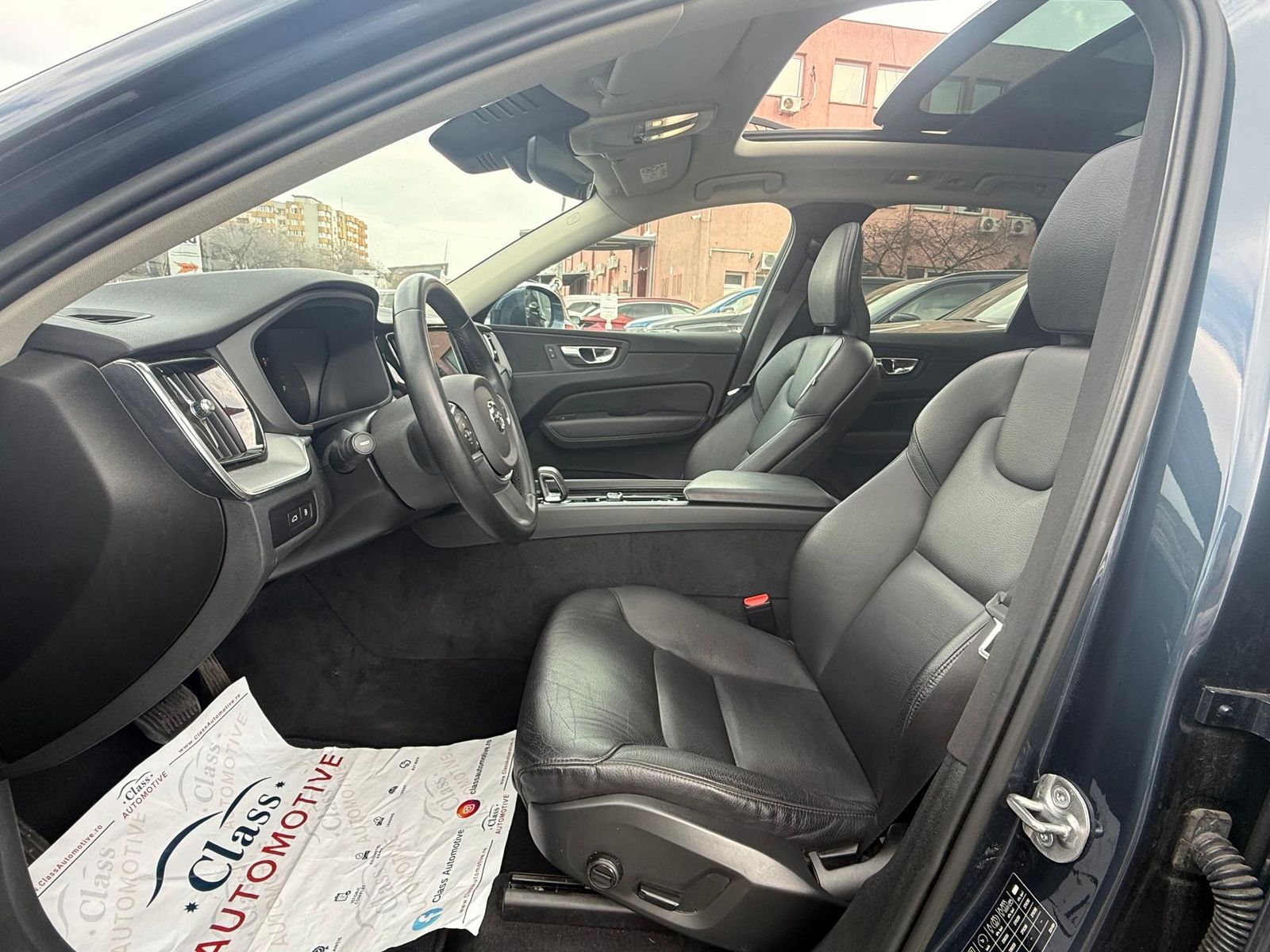 Volvo XC 60 RECHARGE - INSCRIPTION T6 Hybrid AWD - Primul proprietar - foto 6
