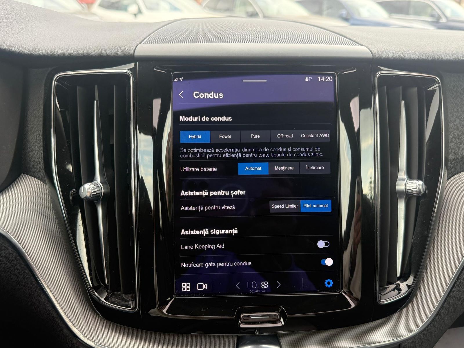 Volvo XC 60 RECHARGE - INSCRIPTION T6 Hybrid AWD - Primul proprietar - foto 9