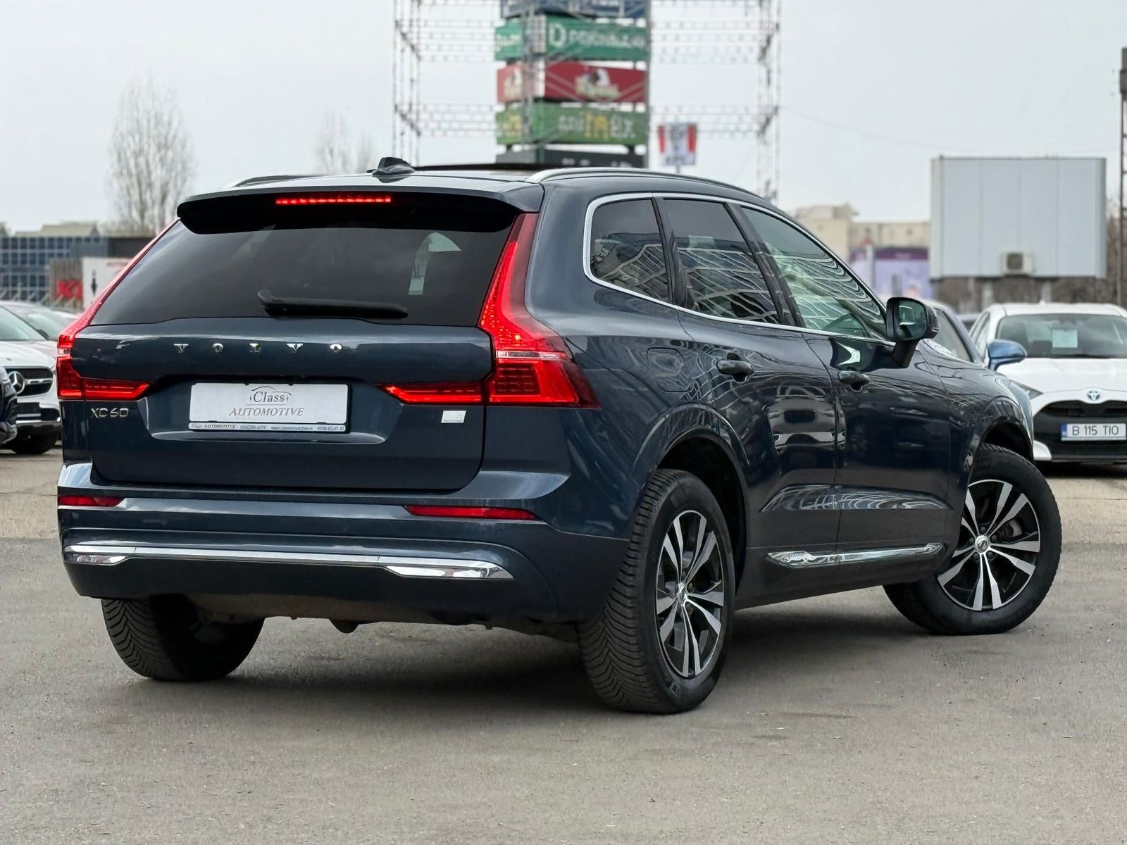 Volvo XC 60 RECHARGE - INSCRIPTION T6 Hybrid AWD - Primul proprietar - foto 13