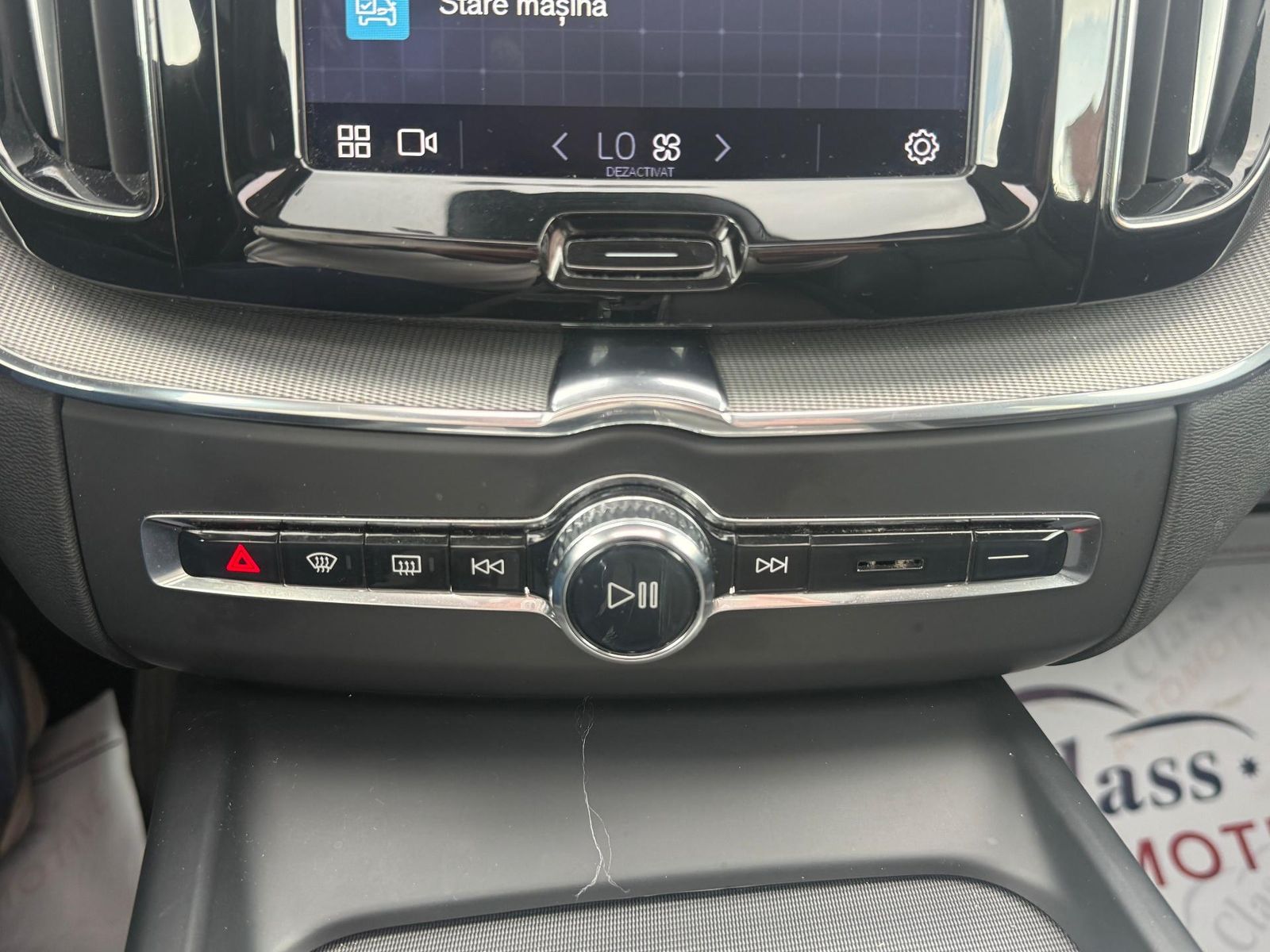 Volvo XC 60 RECHARGE - INSCRIPTION T6 Hybrid AWD - Primul proprietar - foto 14