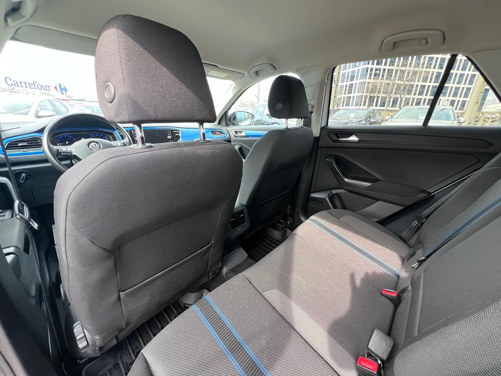 Volkswagen T-Roc 1.5 TSI DSG 150 CP - Prim proprietar - Garantie - foto 14